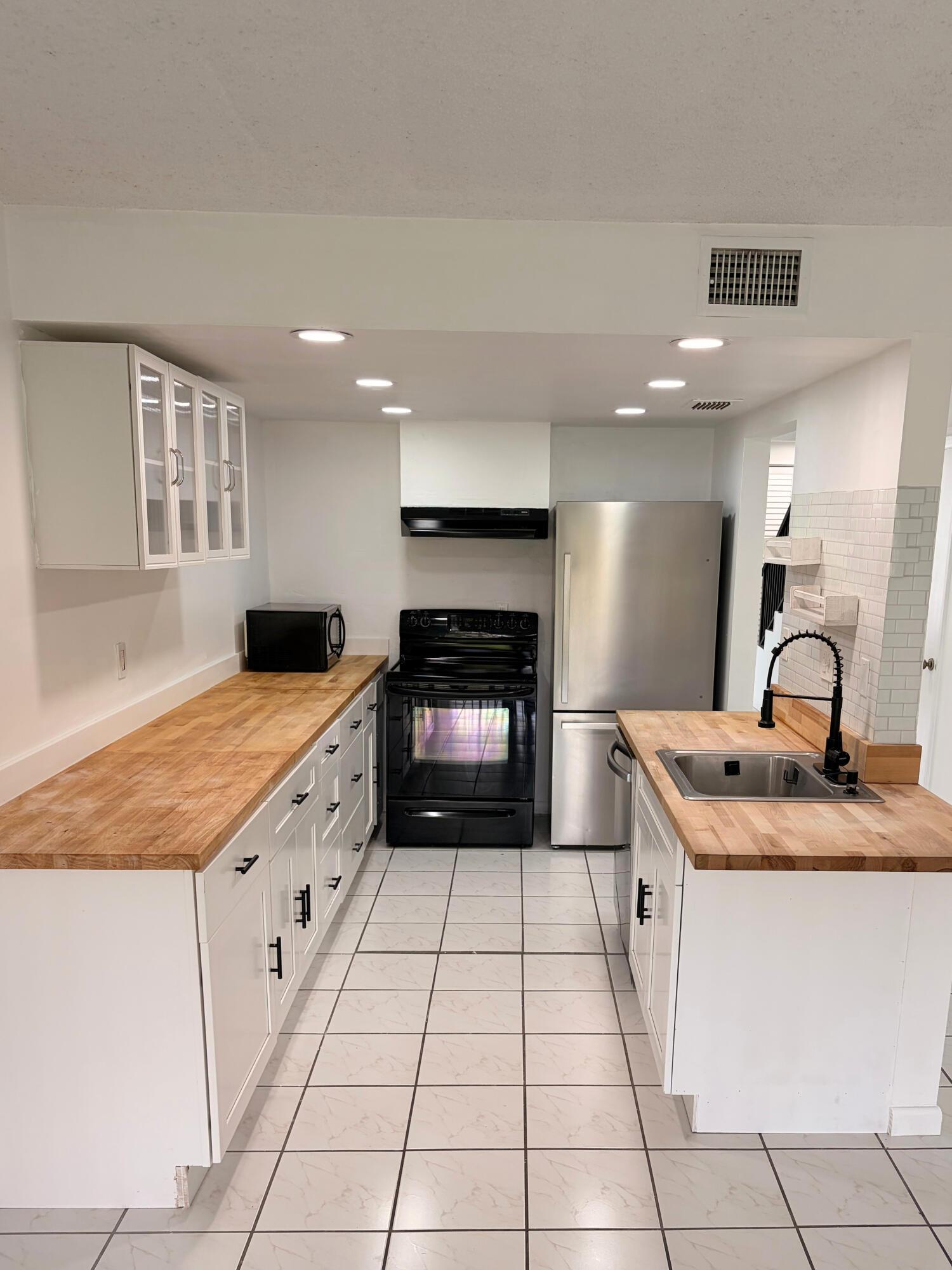 9825 NW 37th Street, Sunrise, FL 33351, Sunrise