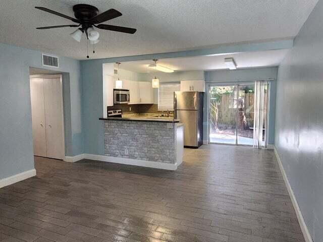 214 SW 1ST Street I-2, Pompano Beach, FL 33060, Pompano Beach - Photo 2