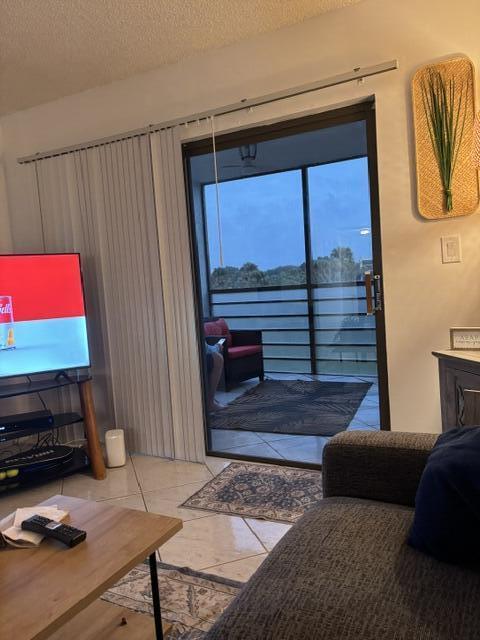 9300 SW 8th Street 305, Boca Raton, FL 33428, Boca Raton - Photo 4
