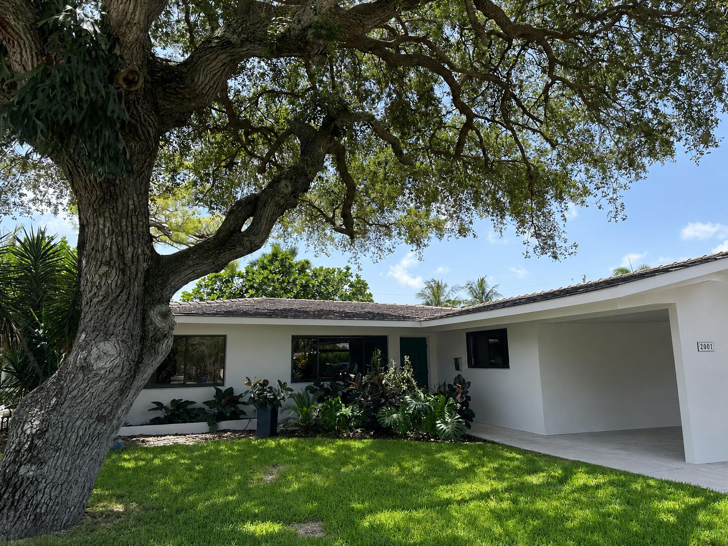 2001 N VICTORIA PARK Road, Fort Lauderdale, FL 33305, Fort Lauderdale - Photo 4