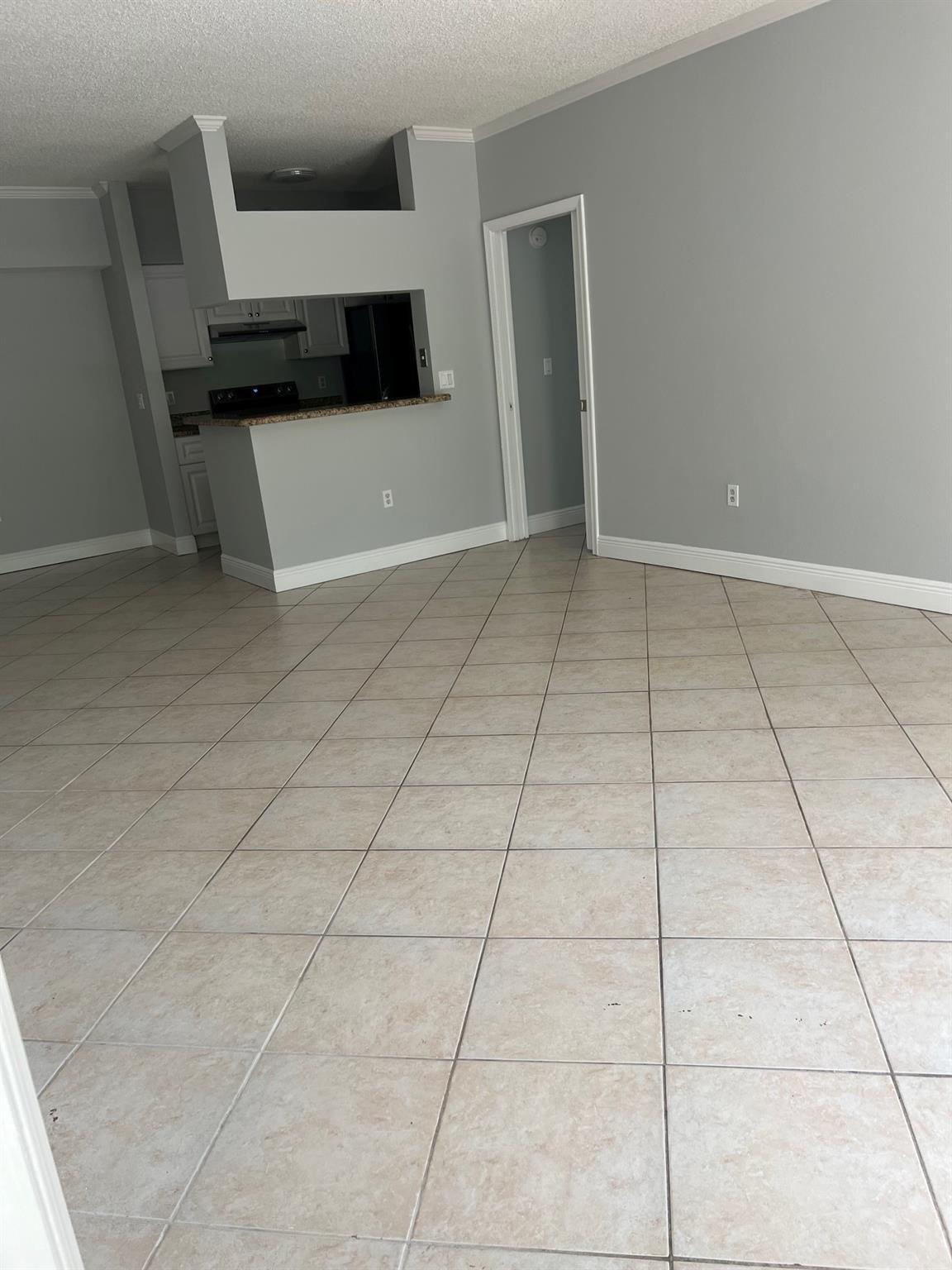 11787 W ATLANTIC Boulevard 323, Coral Springs, FL 33071, Coral Springs - Photo 2
