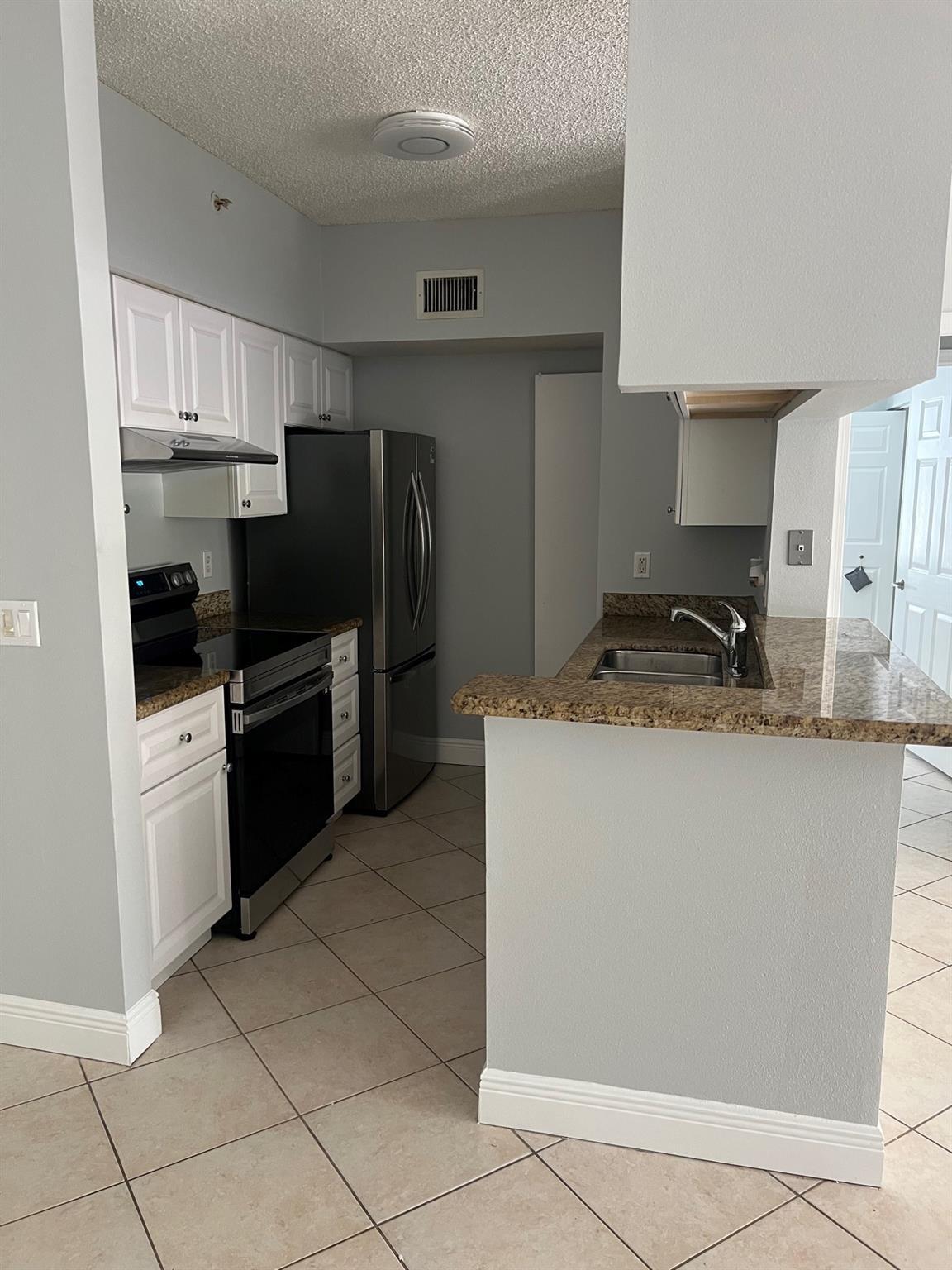 11787 W ATLANTIC Boulevard 323, Coral Springs, FL 33071, Coral Springs - Photo 4