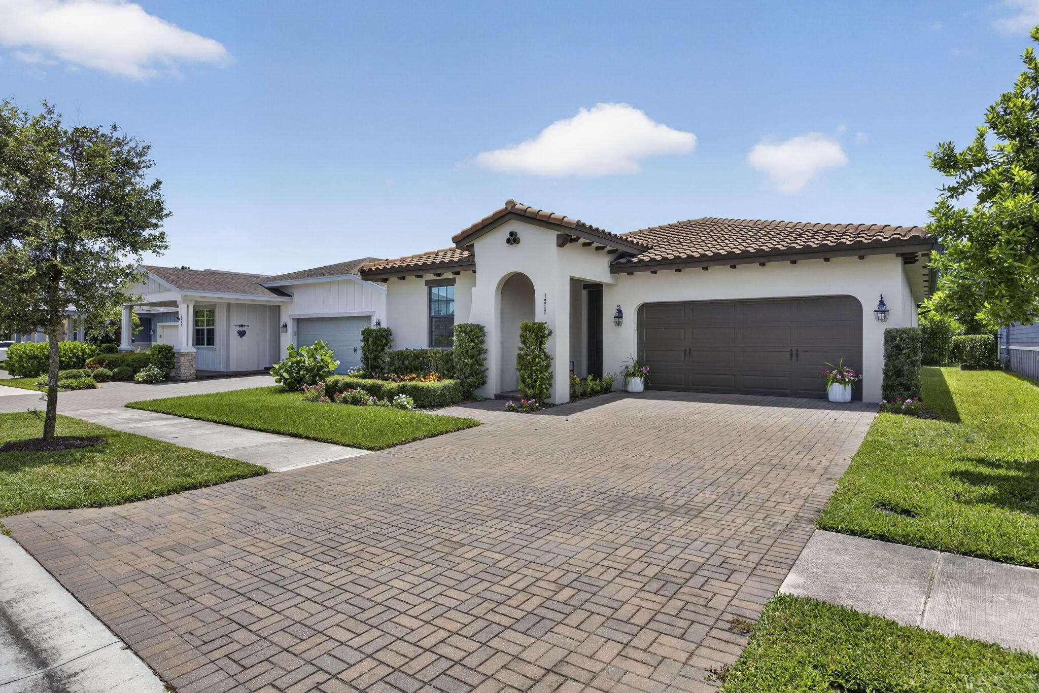 1217 Wandering Willow Way, Loxahatchee, FL 33470, Loxahatchee - Photo 4