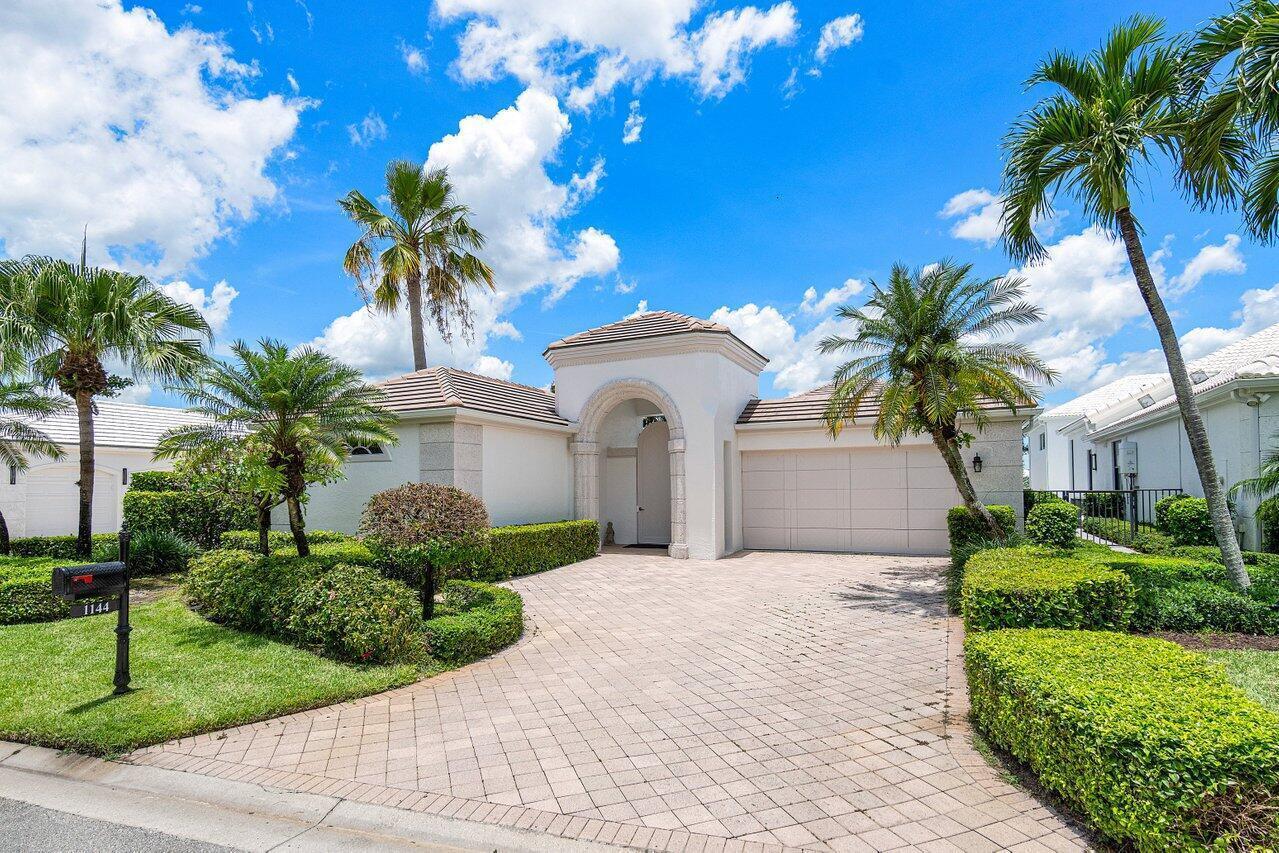1144 Crystal Drive, Palm Beach Gardens, FL 33418, Palm Beach Gardens - Photo 2