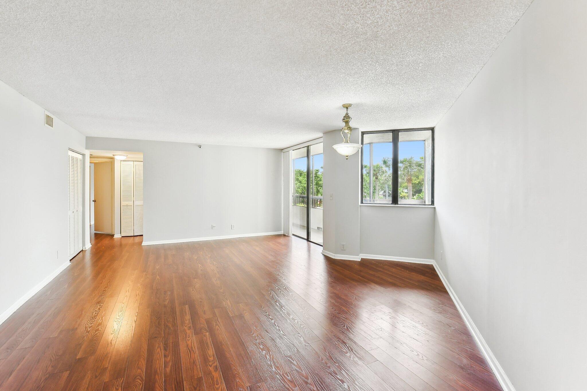 6463 La Costa Drive 201, Boca Raton, FL 33433, Boca Raton - Photo 3