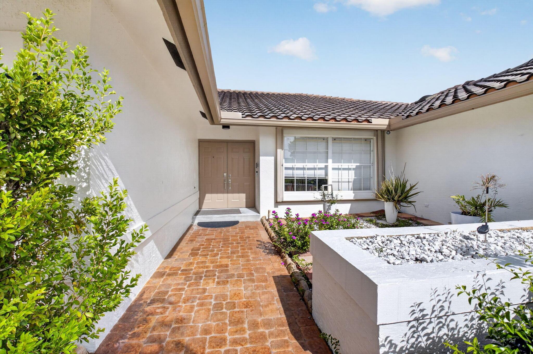 19505 SEDGEFIELD Terrace, Boca Raton, FL 33498, Boca Raton - Photo 3