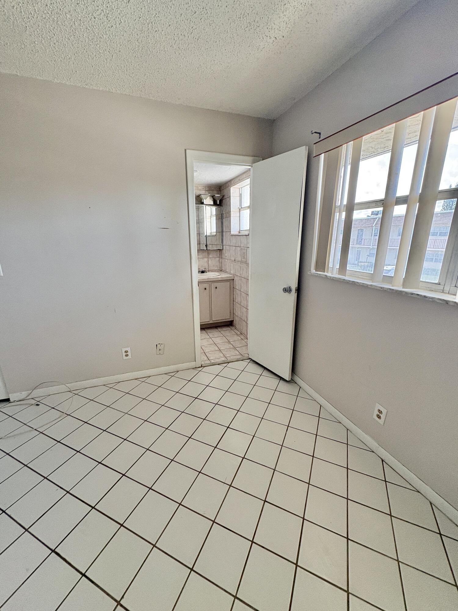 209 OXFORD 200, West Palm Beach, FL 33417, West Palm Beach - Photo 5