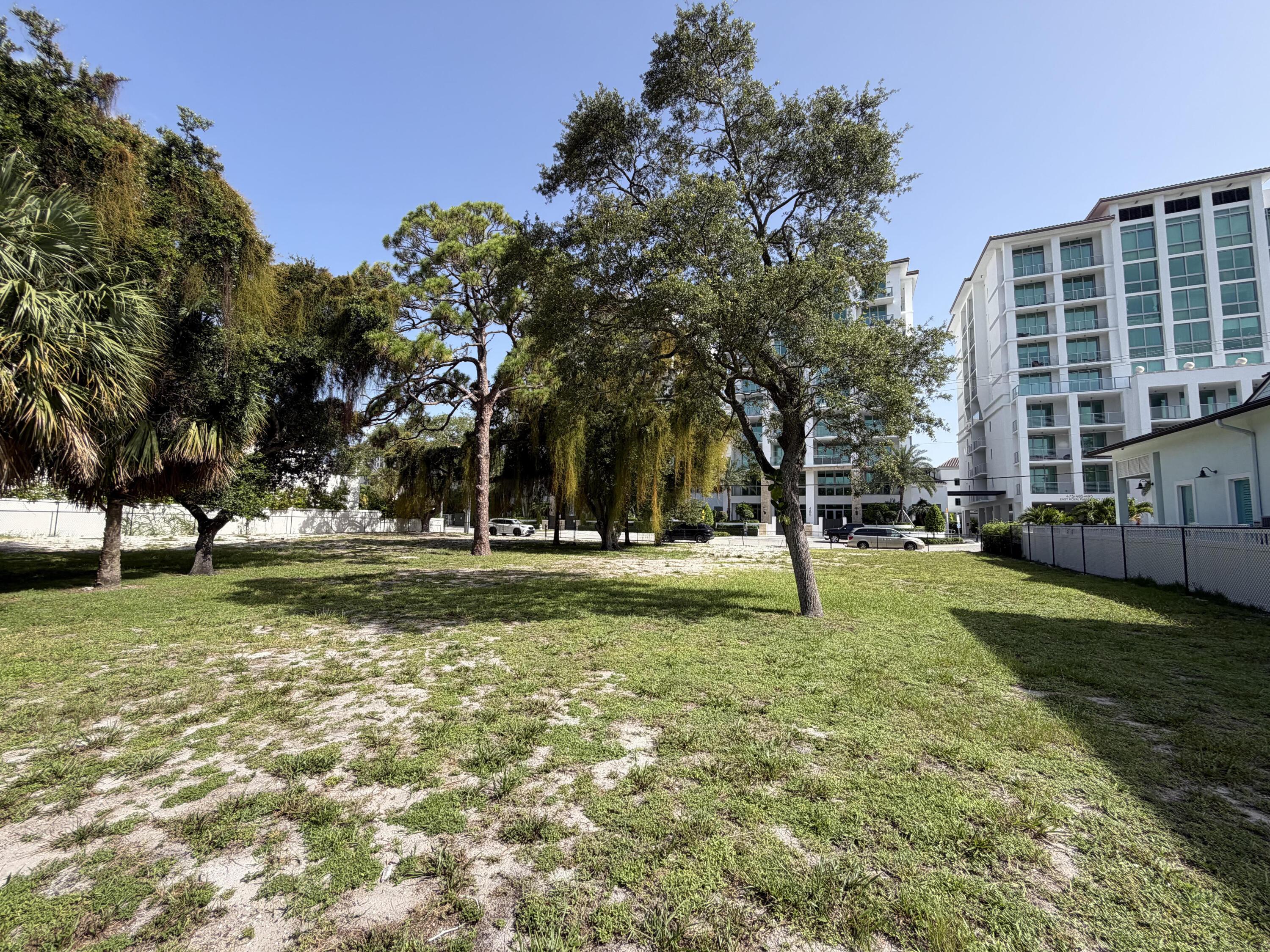 450-468 E Royal Palm Road, Boca Raton, FL, Boca Raton - Photo 3