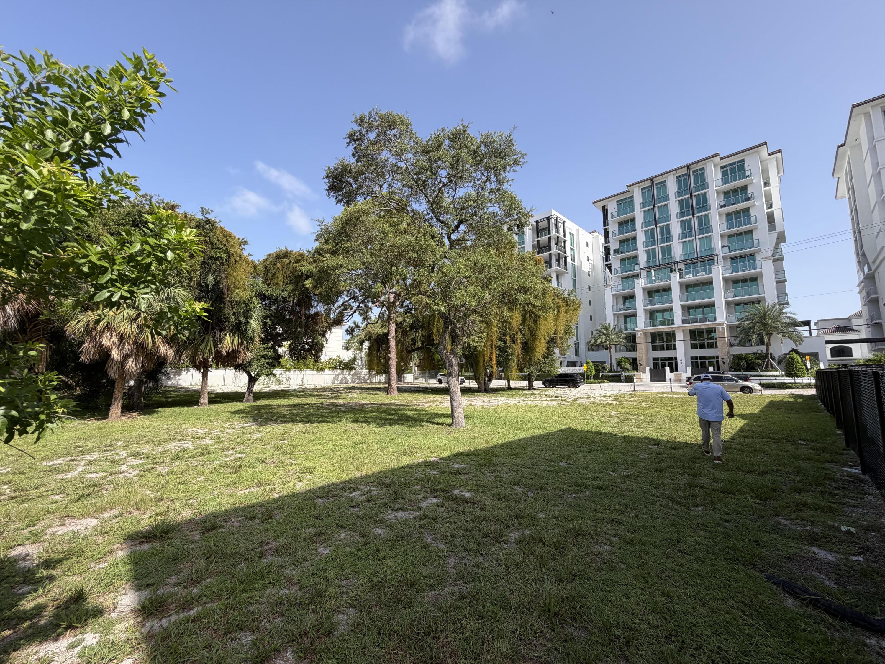 450-468 E Royal Palm Road, Boca Raton, FL, Boca Raton - Photo 4