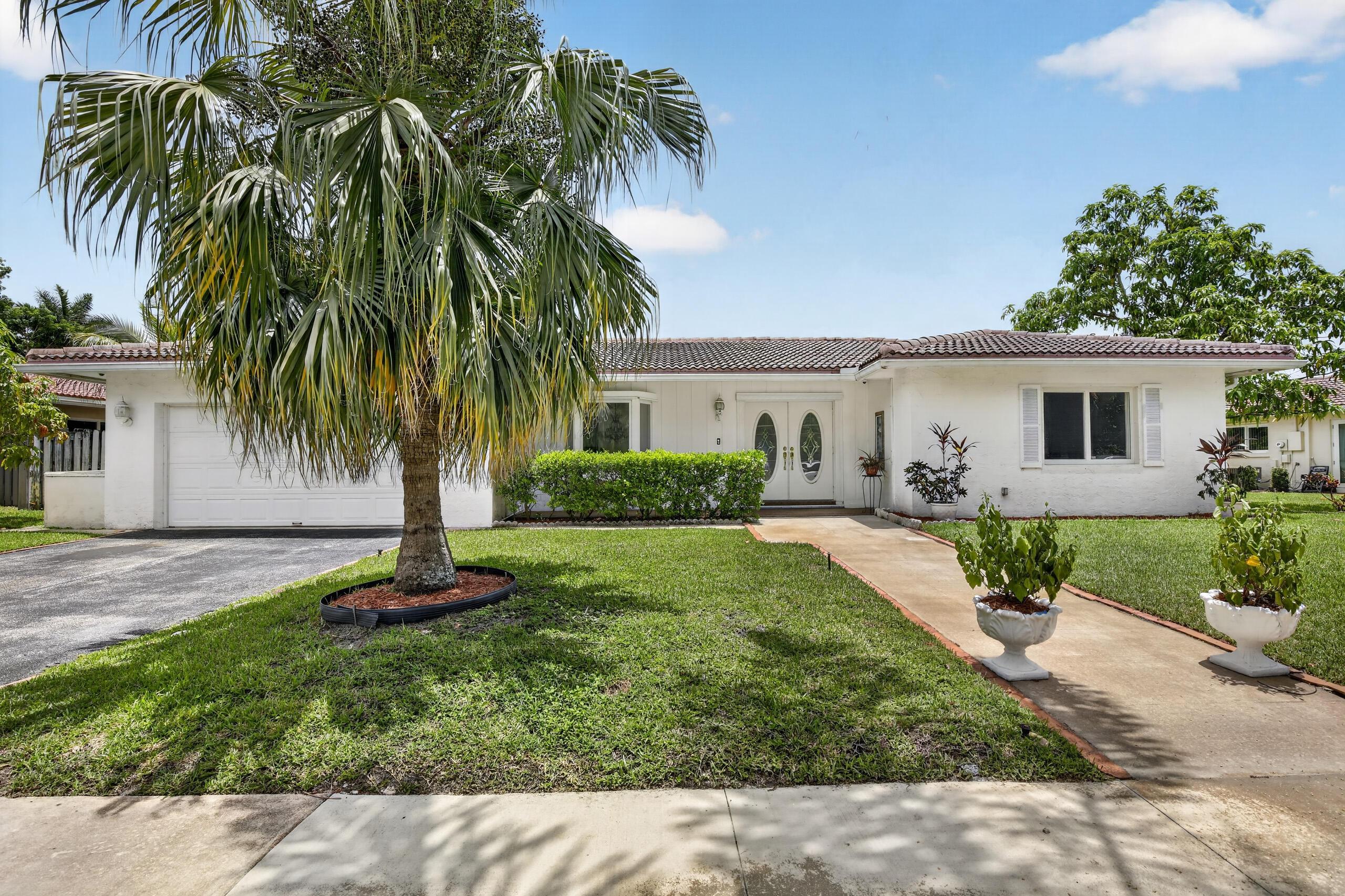 410 Bonaventure Boulevard, Weston, FL 33326, Weston