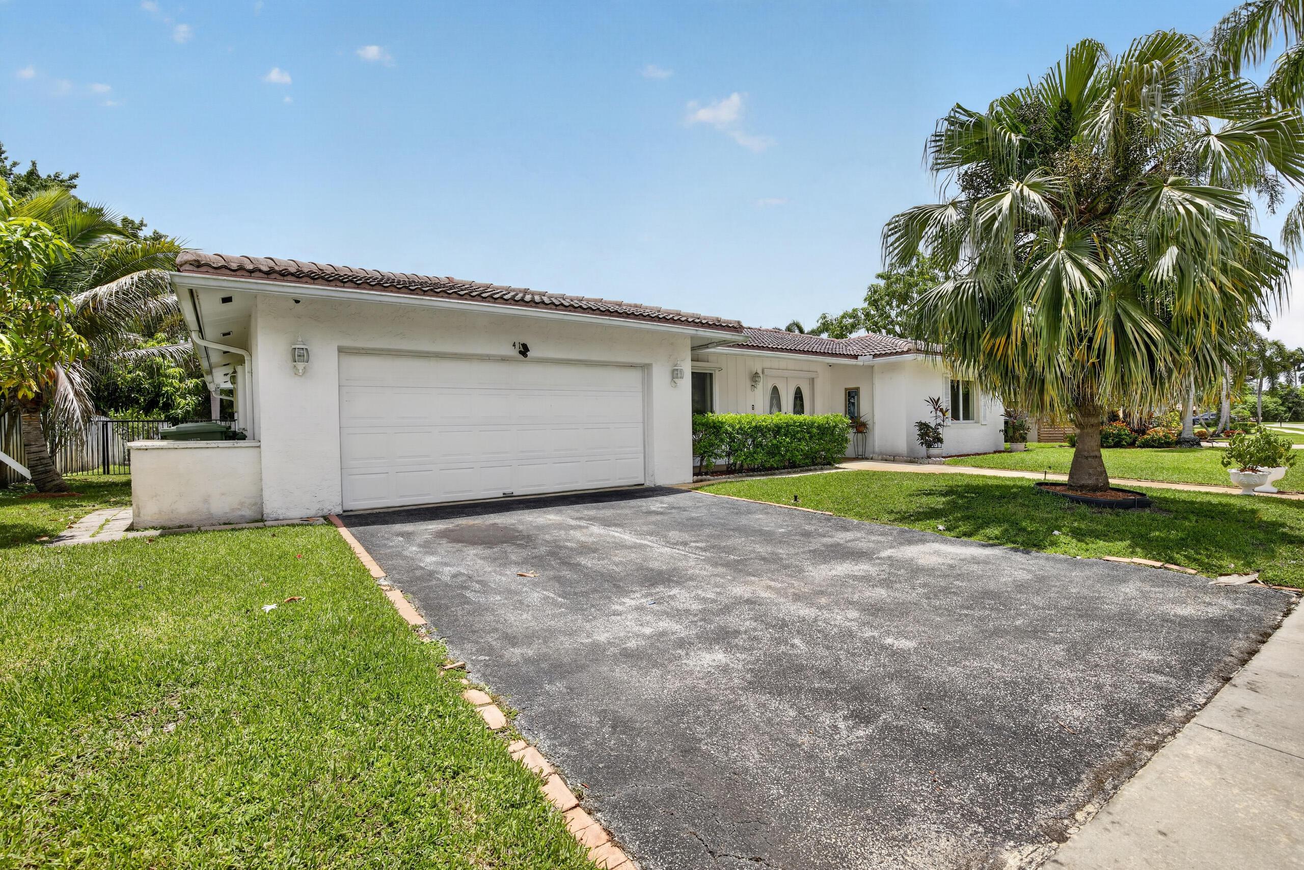410 Bonaventure Boulevard, Weston, FL 33326, Weston - Photo 3
