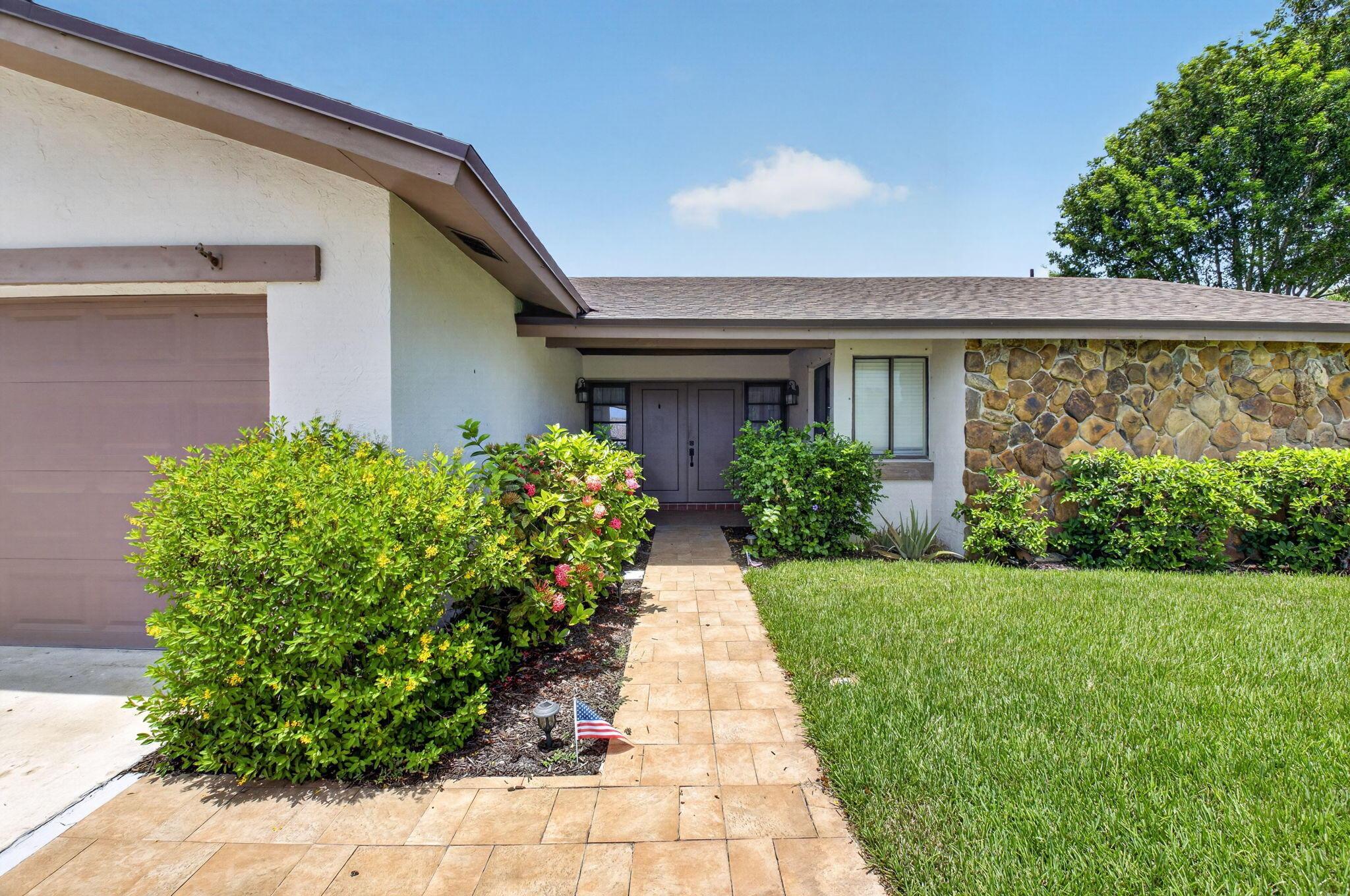 17667 Pine Needle Terrace, Boca Raton, FL 33487, Boca Raton - Photo 3