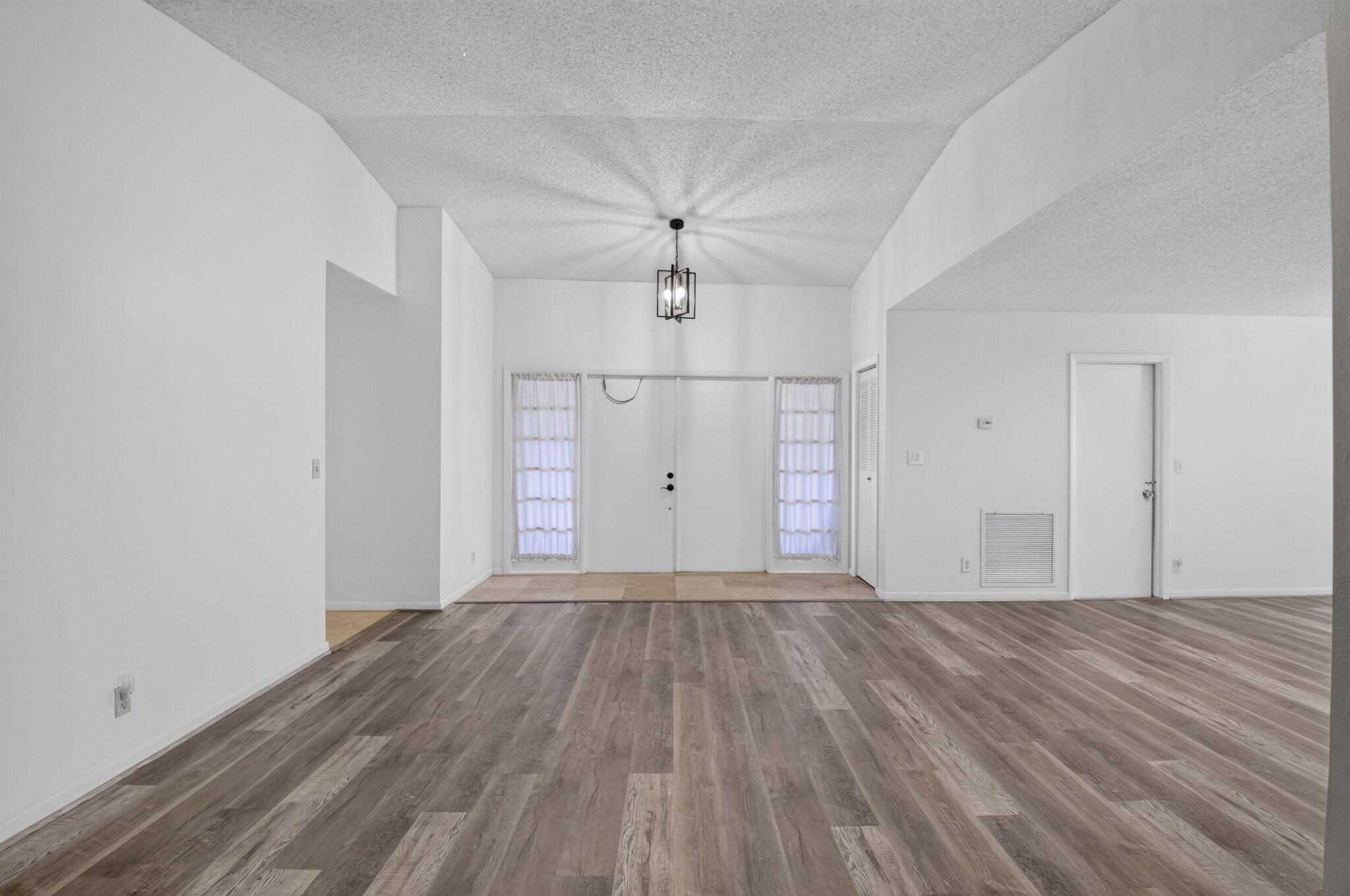 17667 Pine Needle Terrace, Boca Raton, FL 33487, Boca Raton - Photo 4