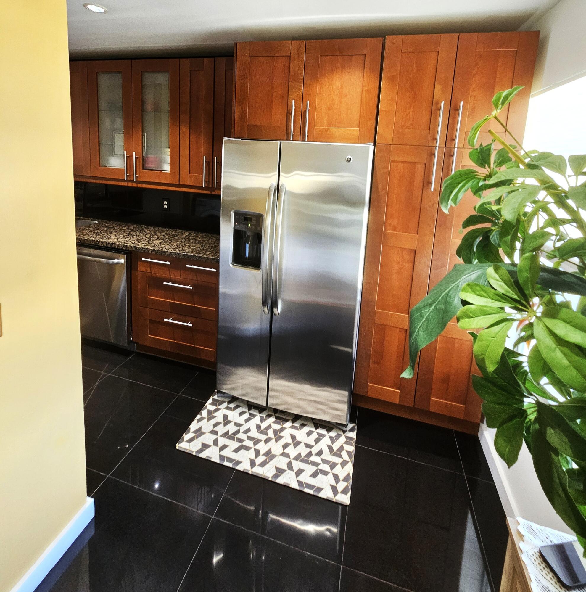1141 VIOLET Terrace 201, Delray Beach, FL 33445, Delray Beach - Photo 2