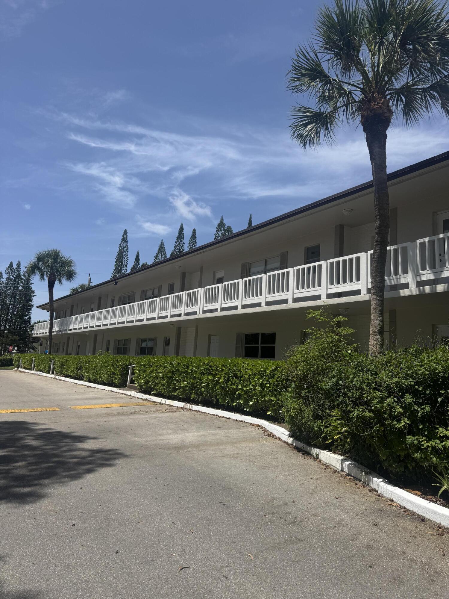 610 SE 2nd Avenue L27, Deerfield Beach, FL 33441, Deerfield Beach - Photo 2