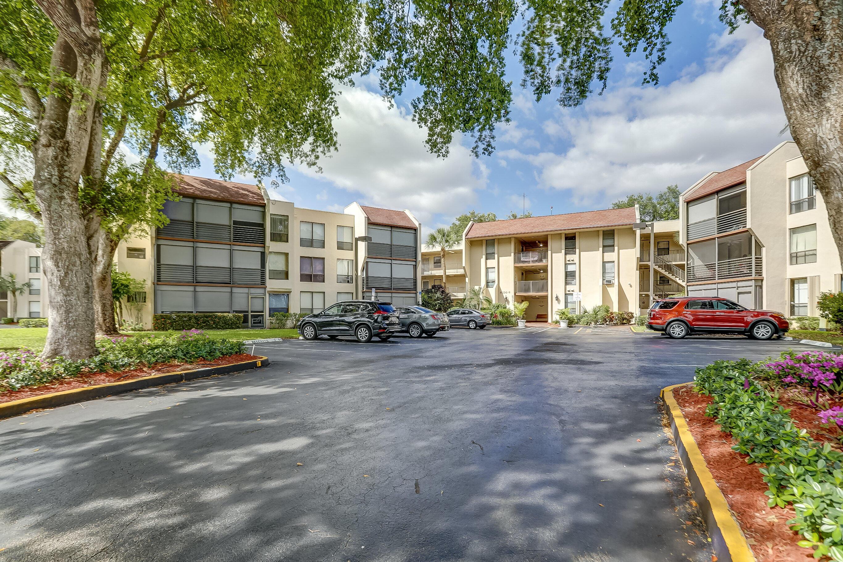 6751 N UNIVERSITY Drive 302, Tamarac, FL 33321, Tamarac - Photo 3