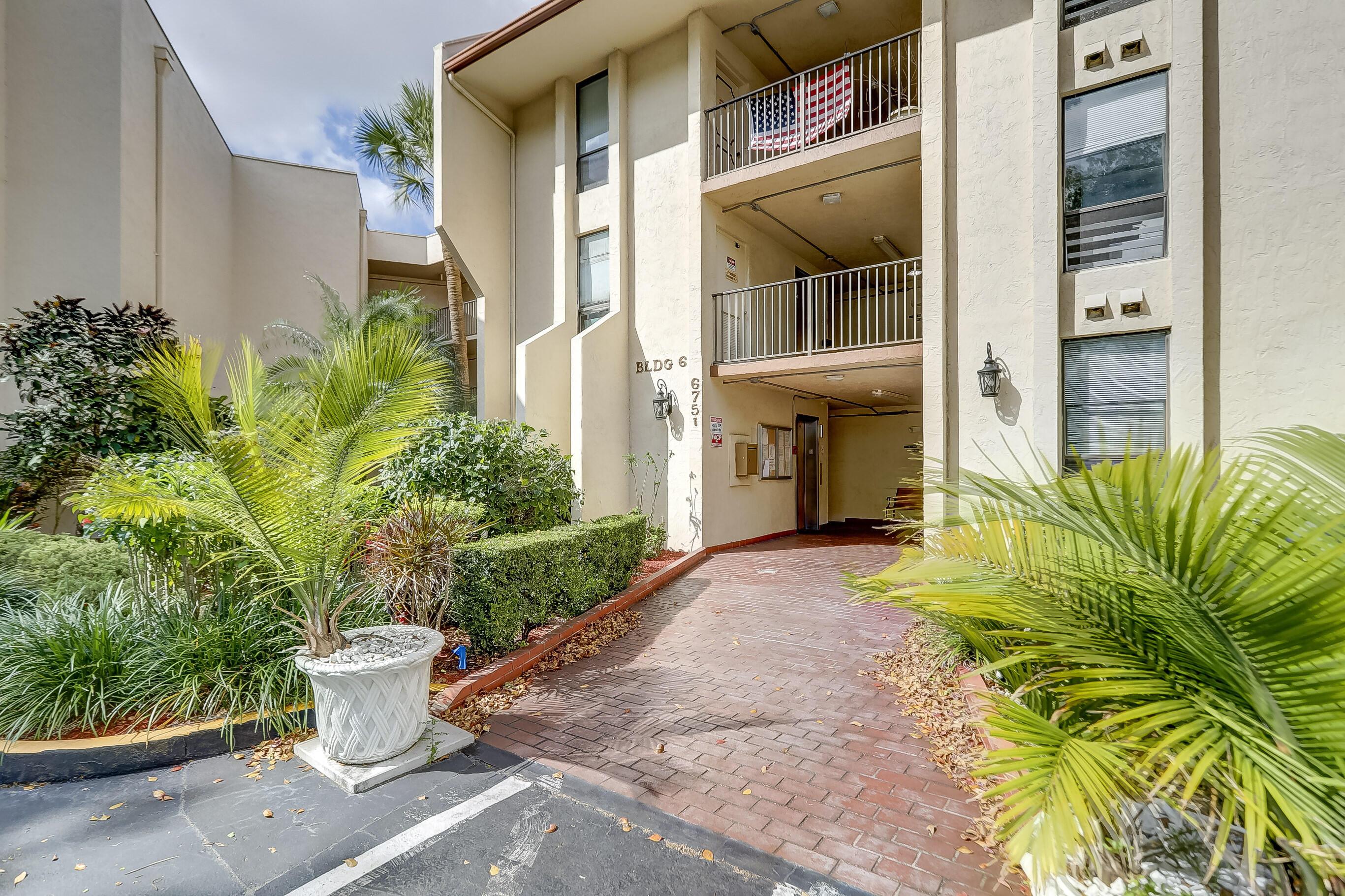 6751 N UNIVERSITY Drive 302, Tamarac, FL 33321, Tamarac - Photo 4