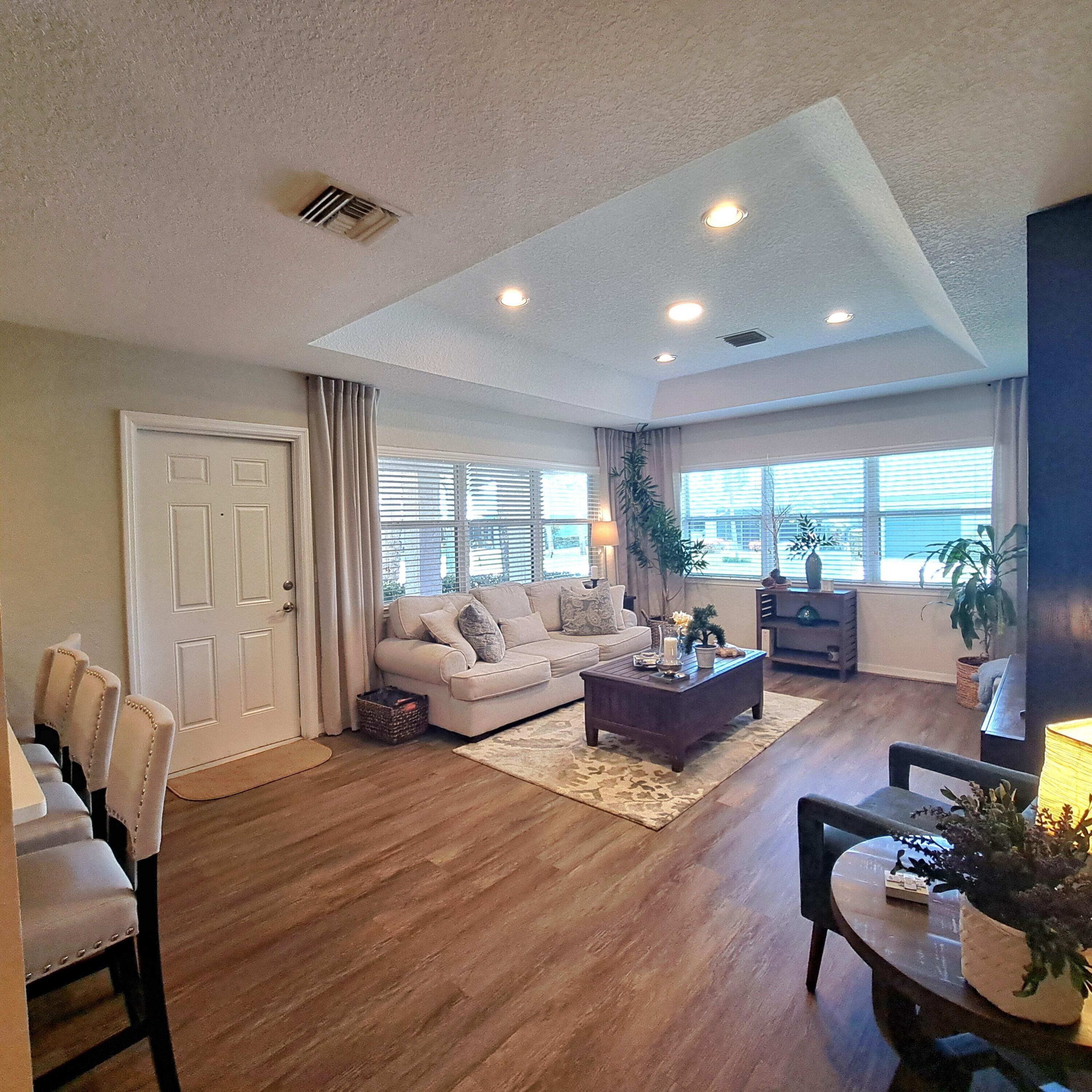 1747 N Dovetail Drive A, Fort Pierce, FL 34982, Fort Pierce - Photo 2