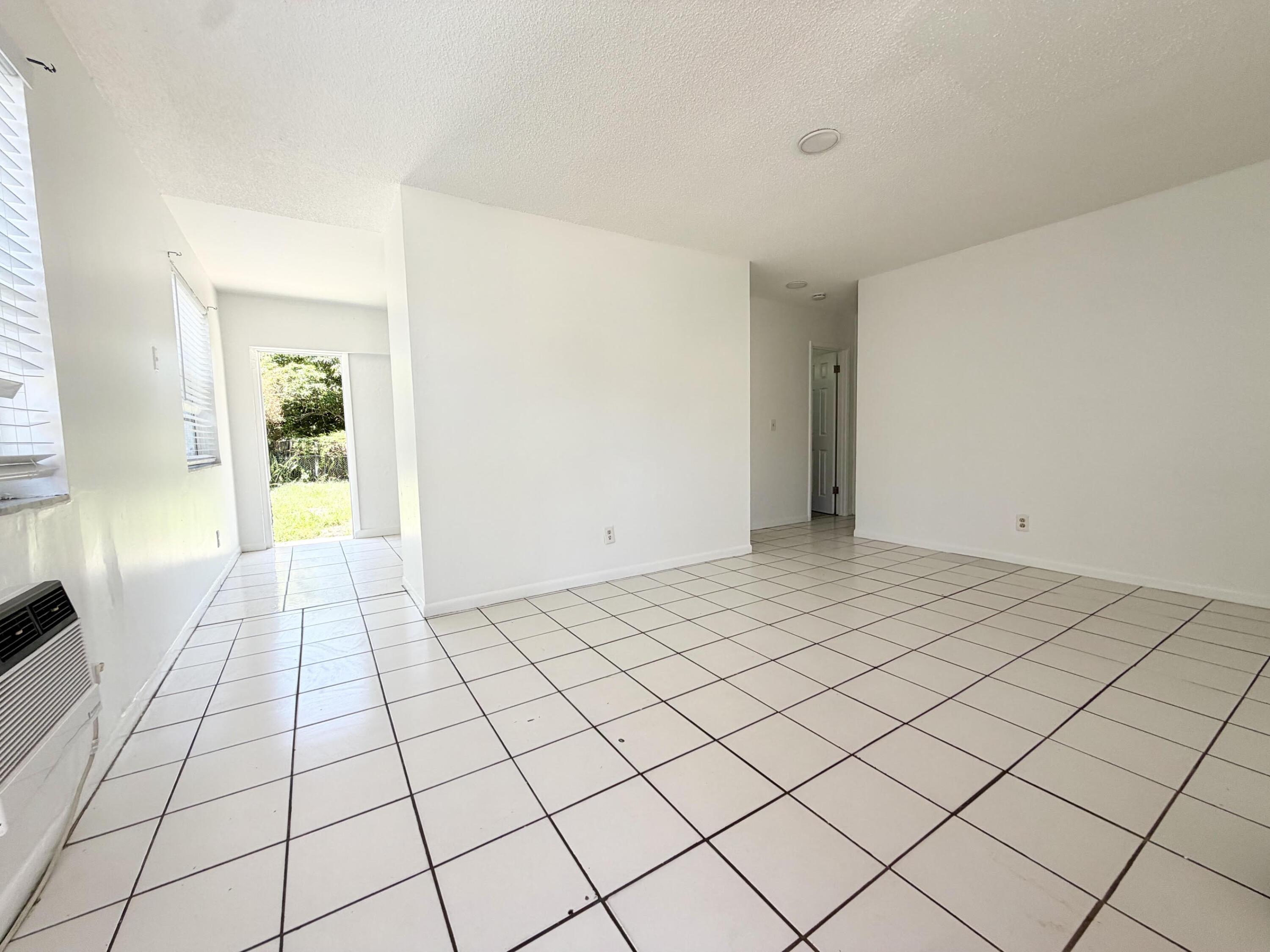 149 W 17th Street Back Unit (149), Riviera Beach, FL 33404, Riviera Beach - Photo 3