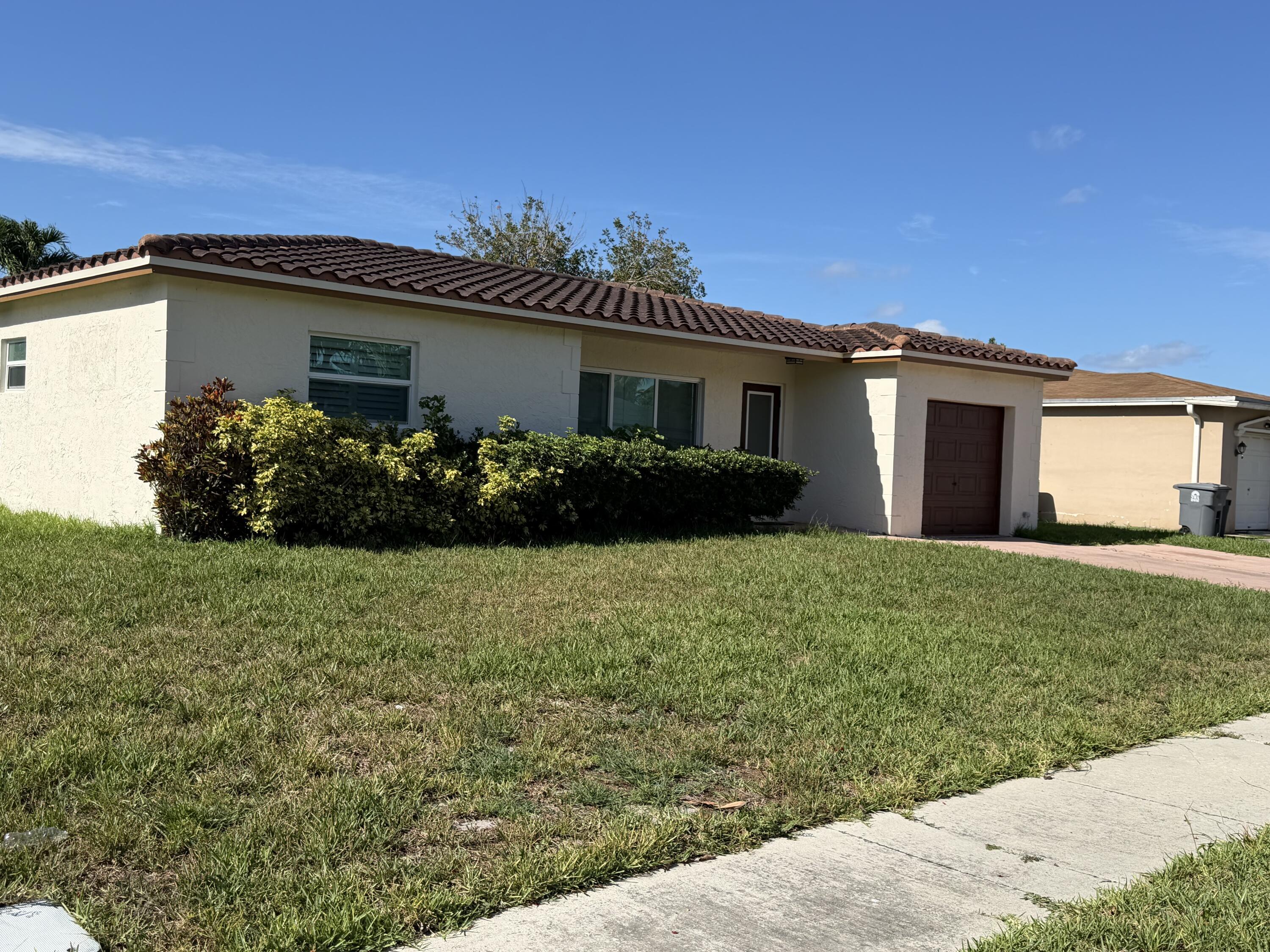 4733 BISON Street, Boca Raton, FL 33428, Boca Raton - Photo 2