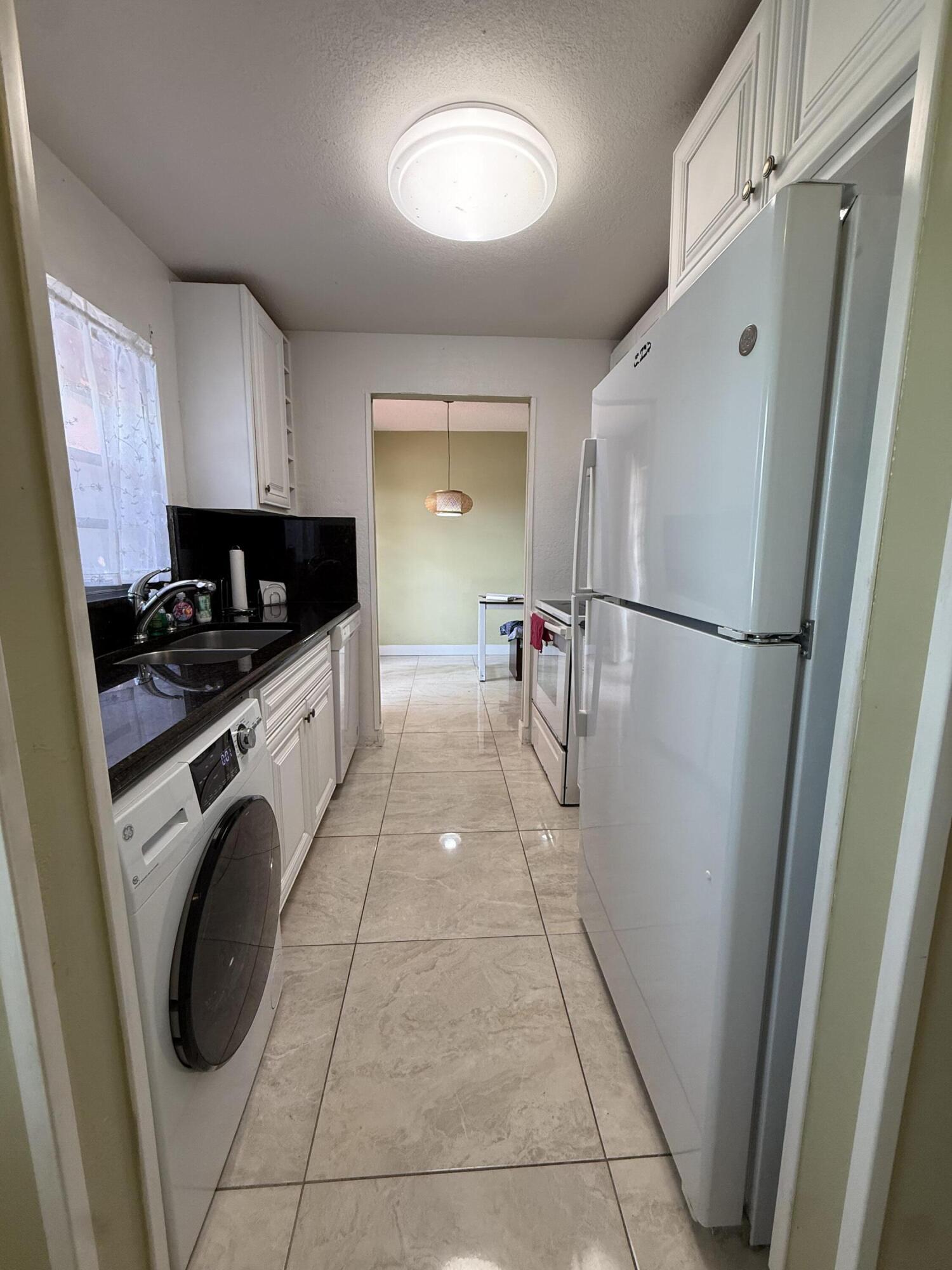 22 GOLFS EDGE B, West Palm Beach, FL 33417, West Palm Beach - Photo 3