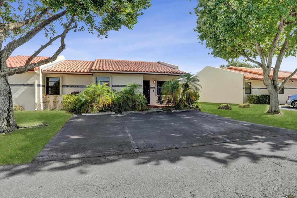 11218 SW 58th Circle, Cooper City, FL 33330, Cooper City - Photo 2