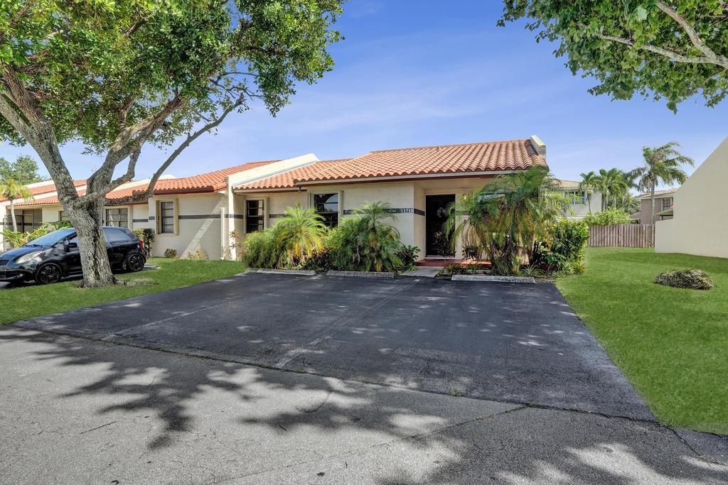 11218 SW 58th Circle, Cooper City, FL 33330, Cooper City - Photo 3