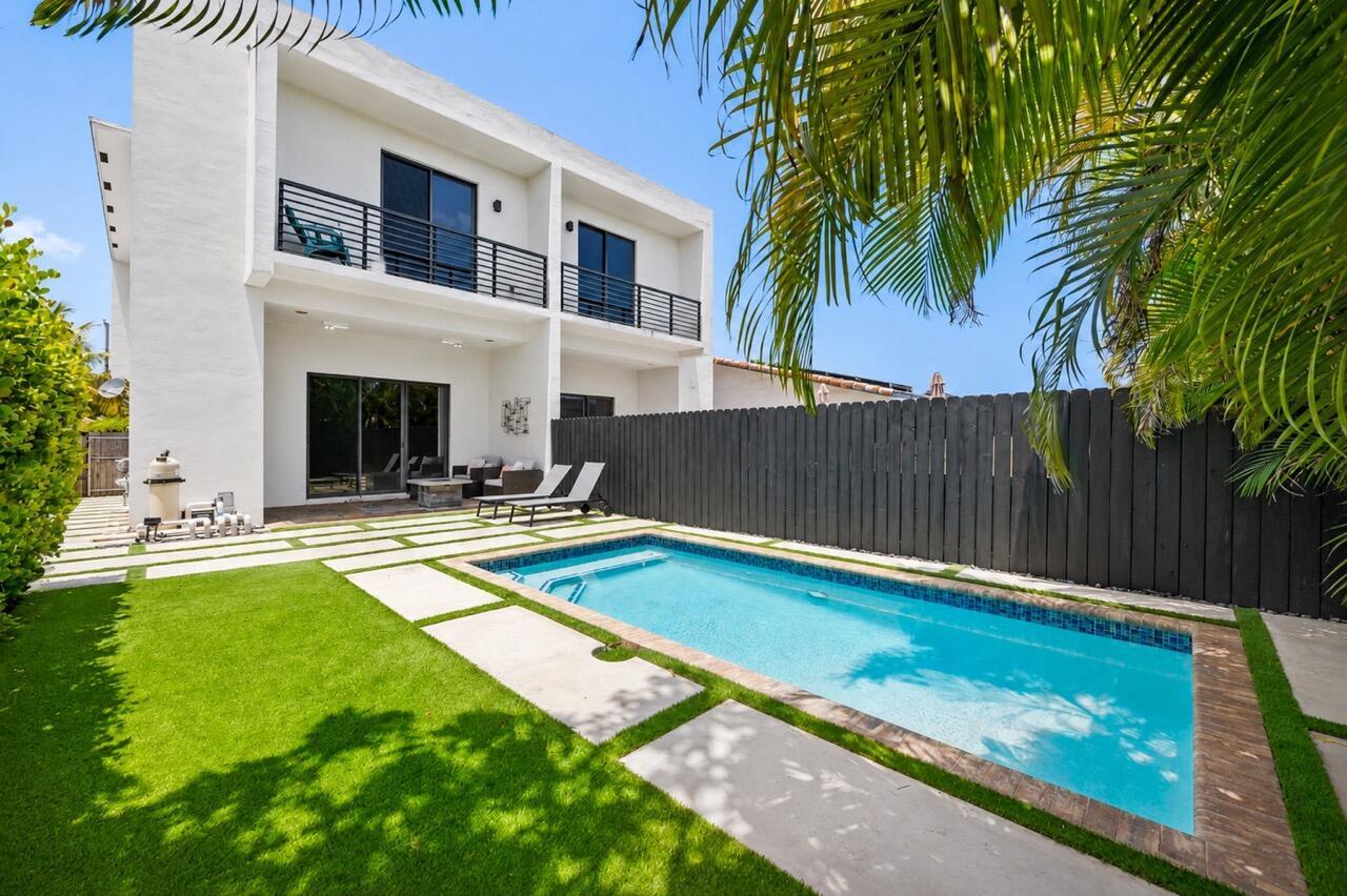 3090 SW 17th Street, Miami, FL 33145, Miami - Photo 2