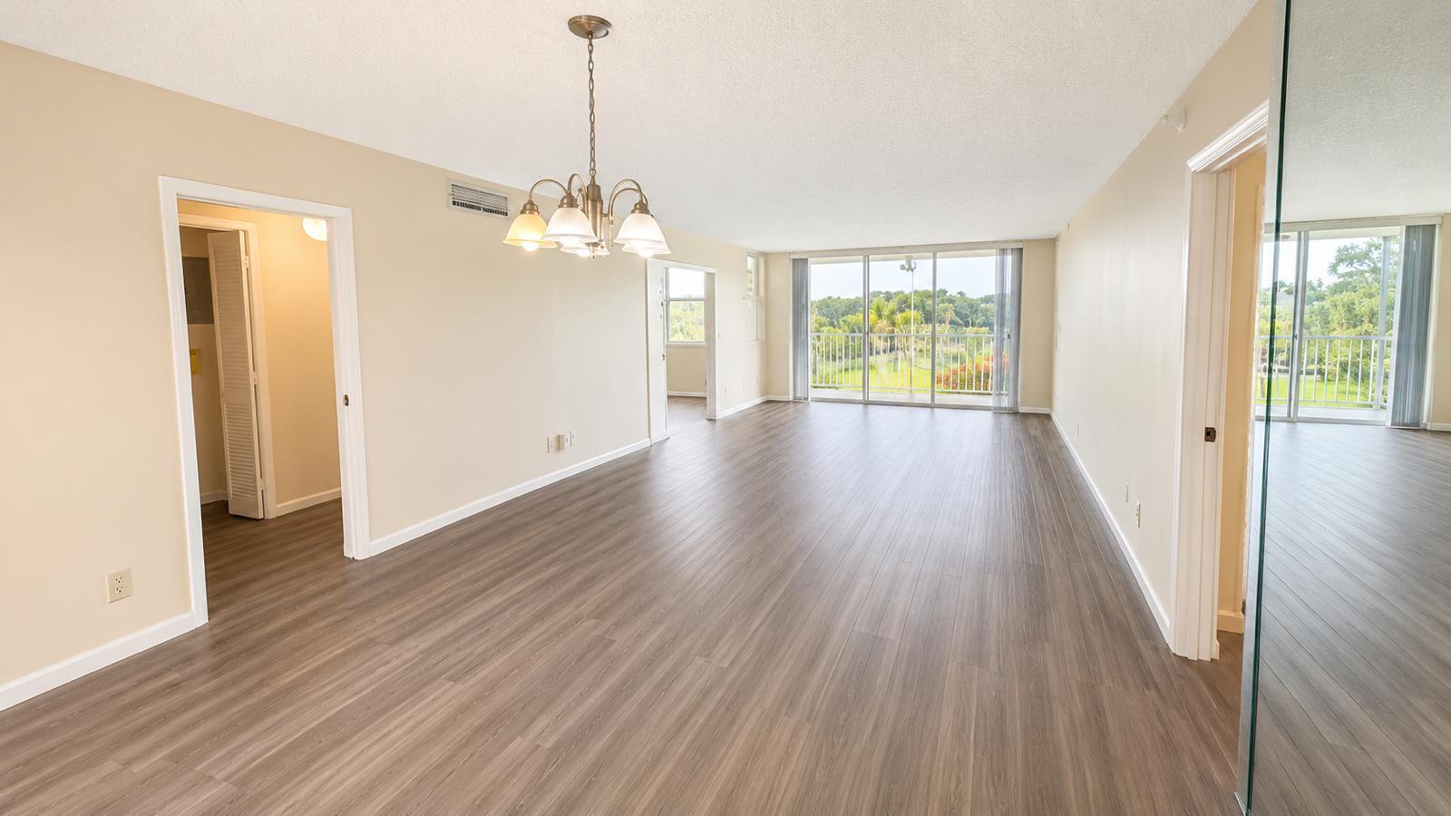 3520 Oaks Way 402, Pompano Beach, FL 33069, Pompano Beach - Photo 3
