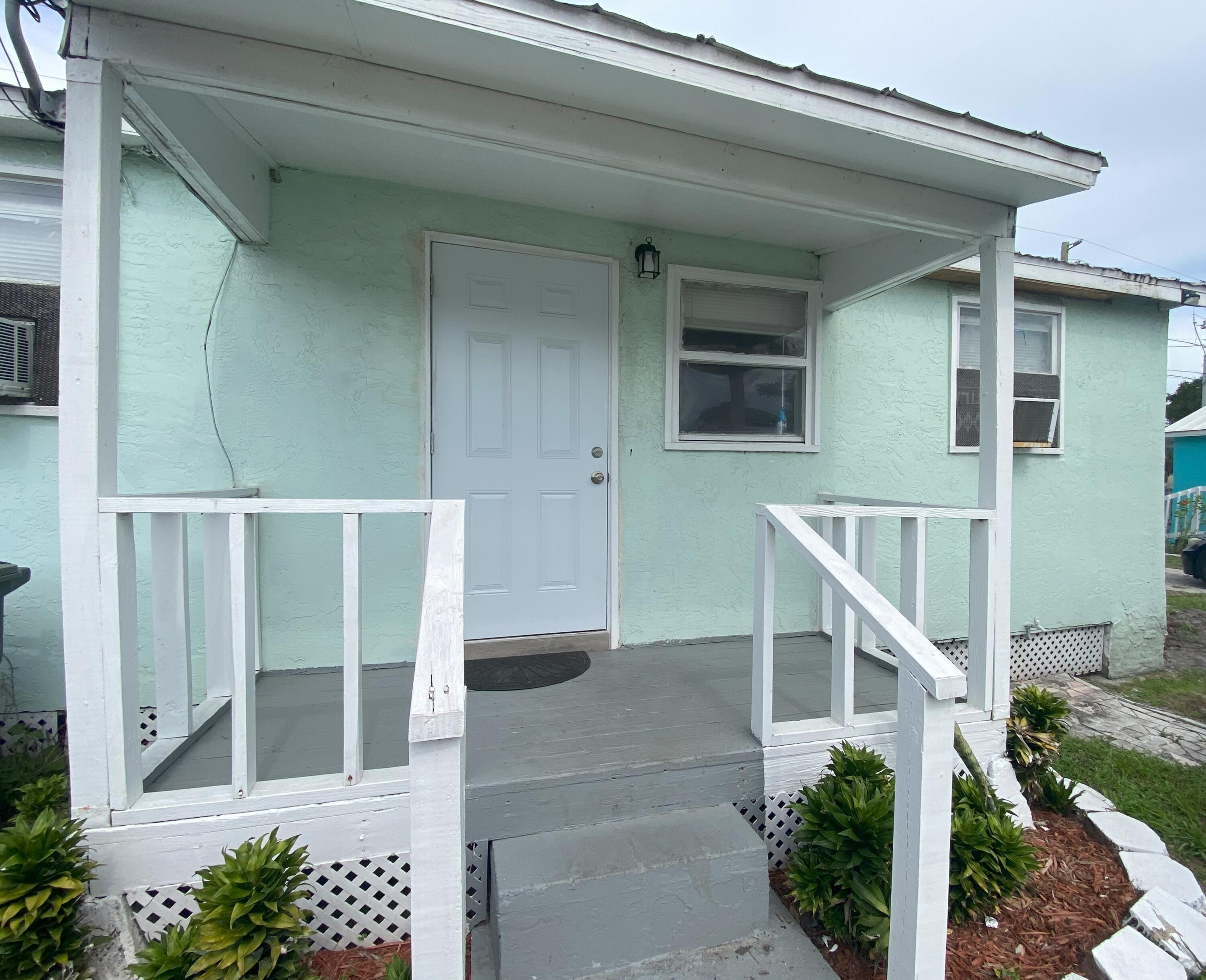 429 N 14th Street B, Fort Pierce, FL 34950, Fort Pierce - Photo 2