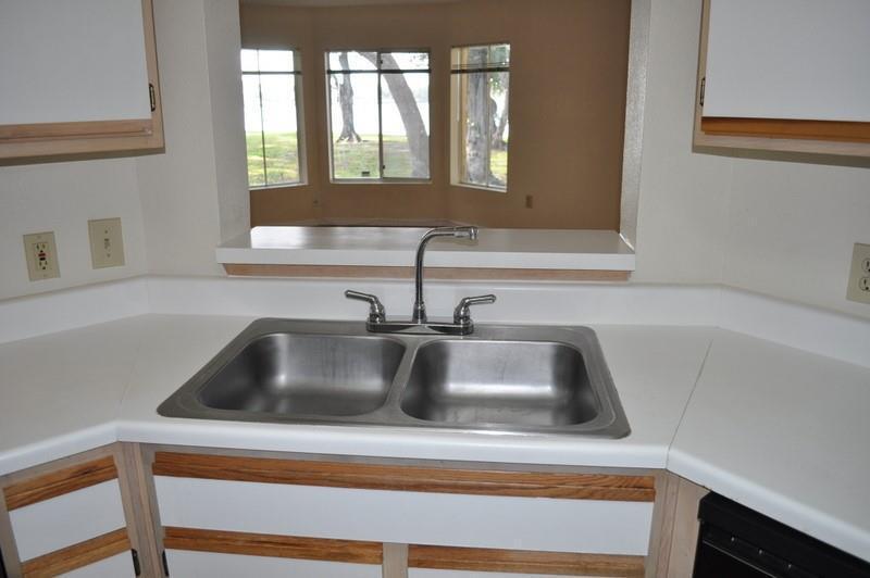 2465 NW 33RD Street 1506, Oakland Park, FL 33309, Oakland Park - Photo 2