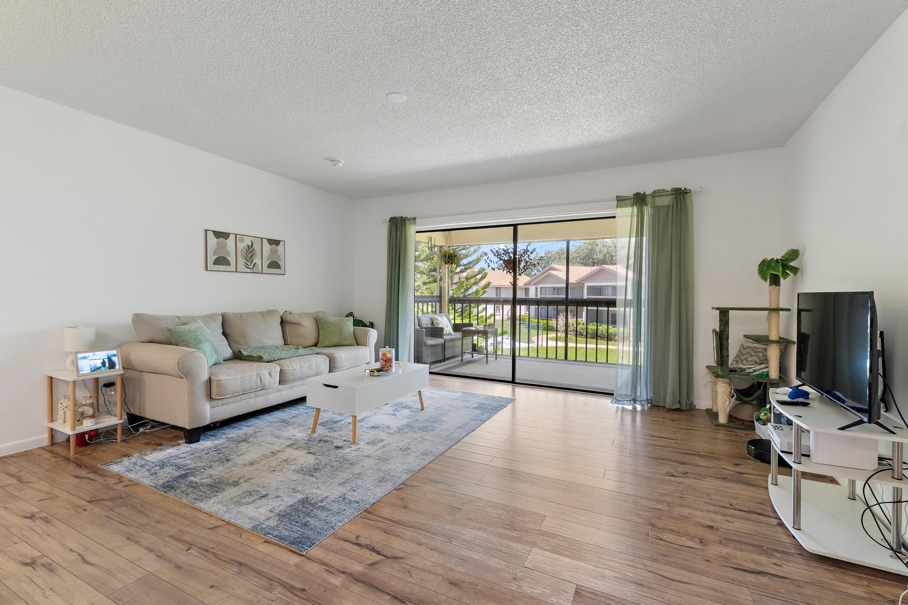 844 NW FORK Road, Stuart, FL 34994, Stuart - Photo 5