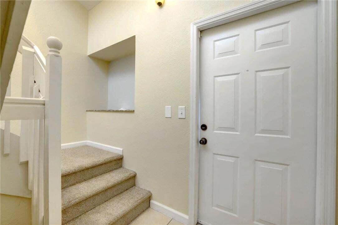 231 SW PALM Drive 207, Port St. Lucie, FL 34986, Port St. Lucie - Photo 3