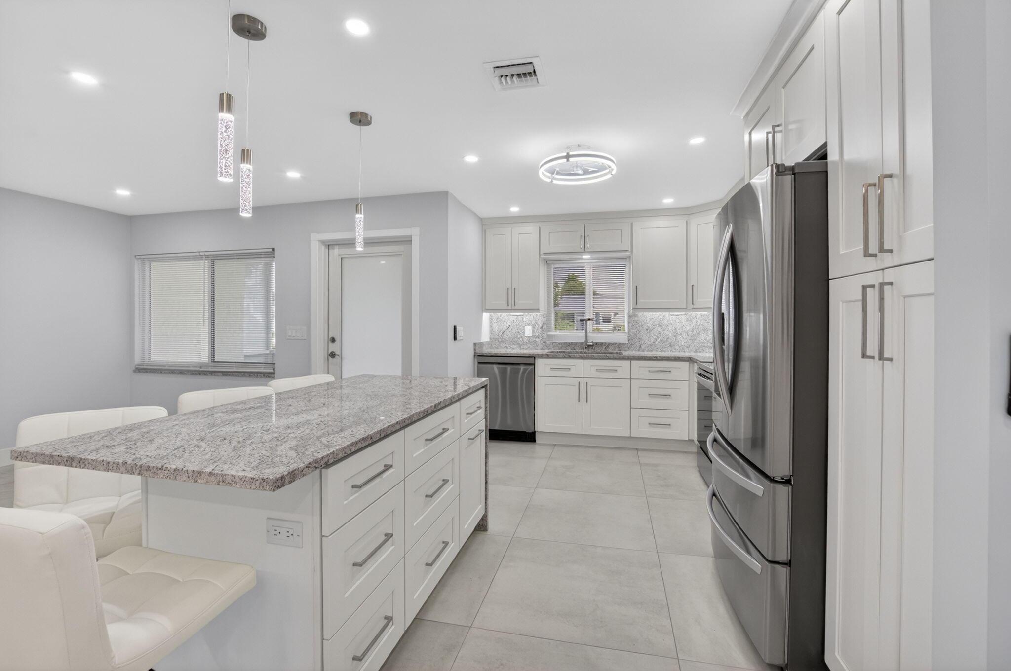 6049 VIA DIANA, Delray Beach, FL 33484, Delray Beach - Photo 3