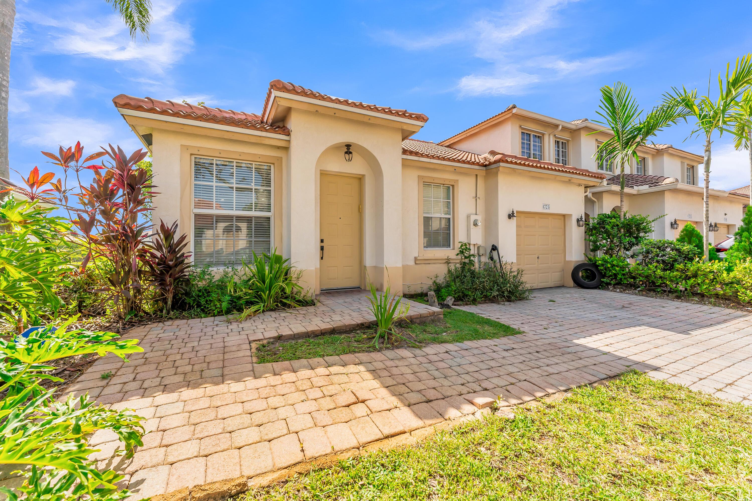 1723 NW 78TH Way 1723, Pembroke Pines, FL 33024, Pembroke Pines - Photo 5
