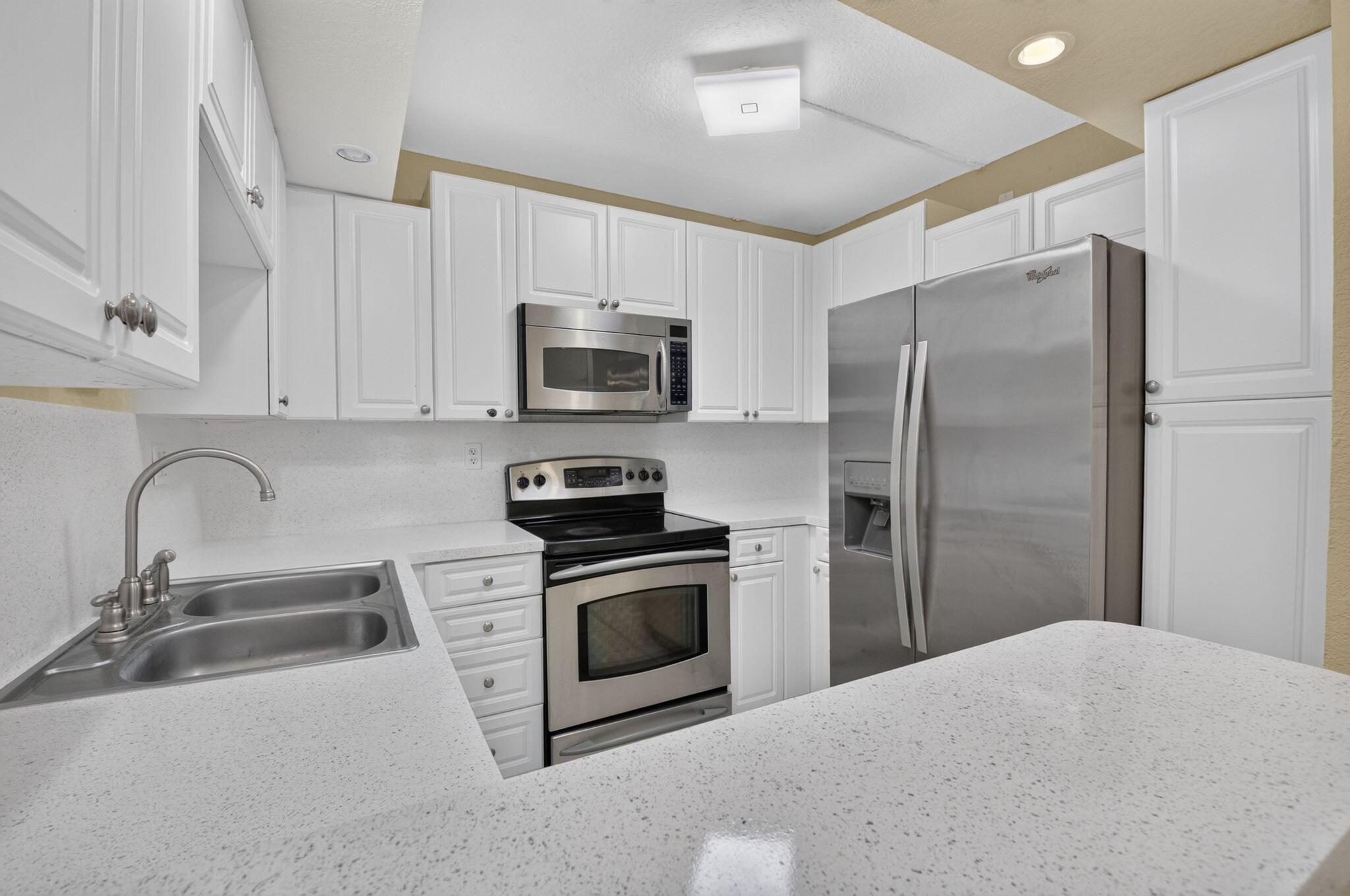 8230 Severn Drive A, Boca Raton, FL 33433, Boca Raton - Photo 5