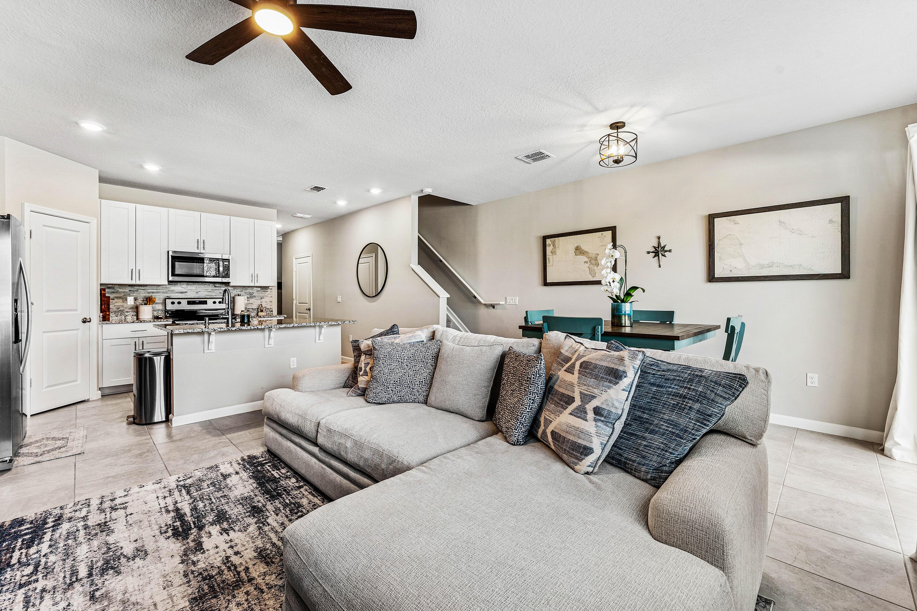 329 SE Halifax Lane, Stuart, FL 34994, Stuart - Photo 4