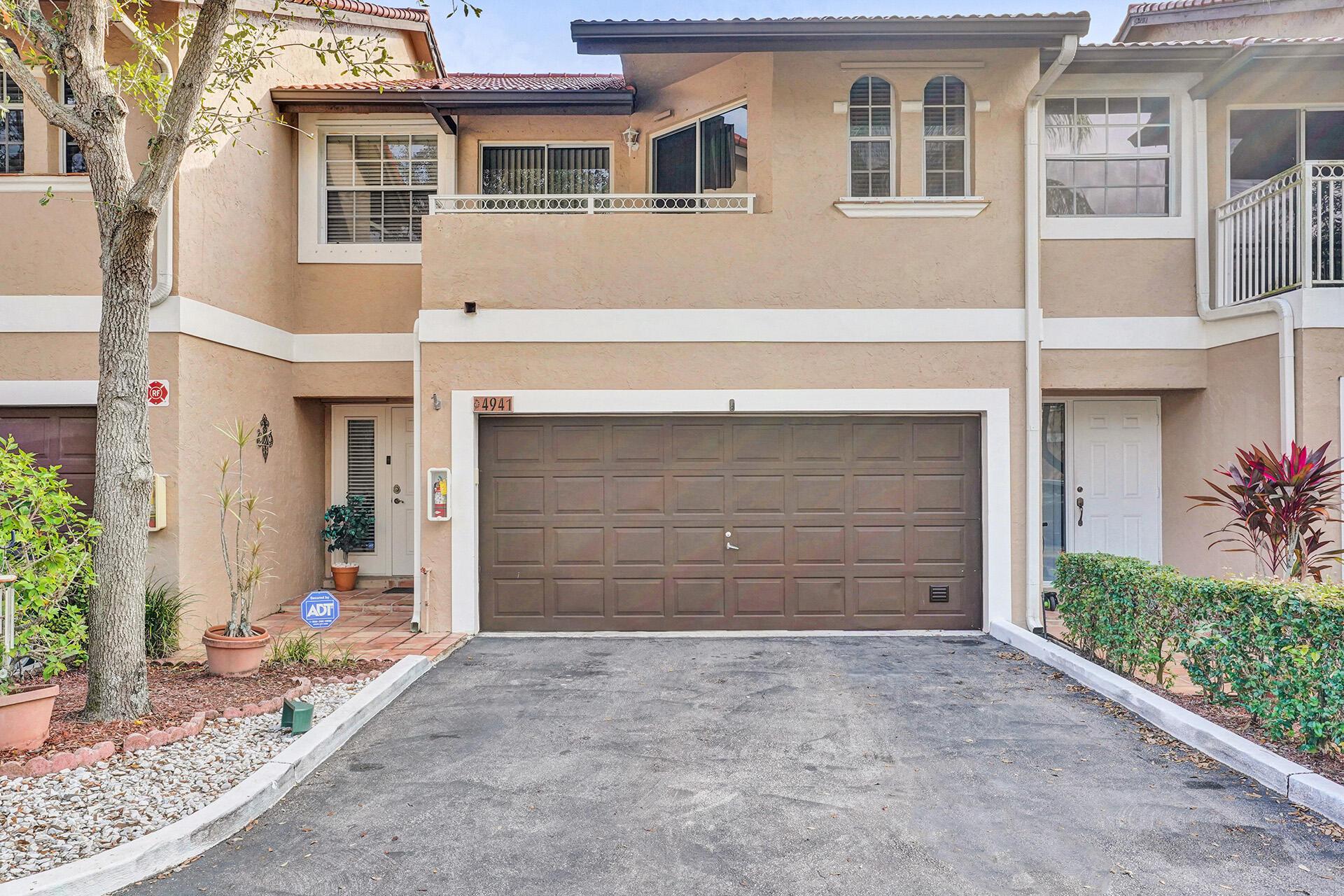 4941 Riverside Drive, Coral Springs, FL 33067, Coral Springs - Photo 2