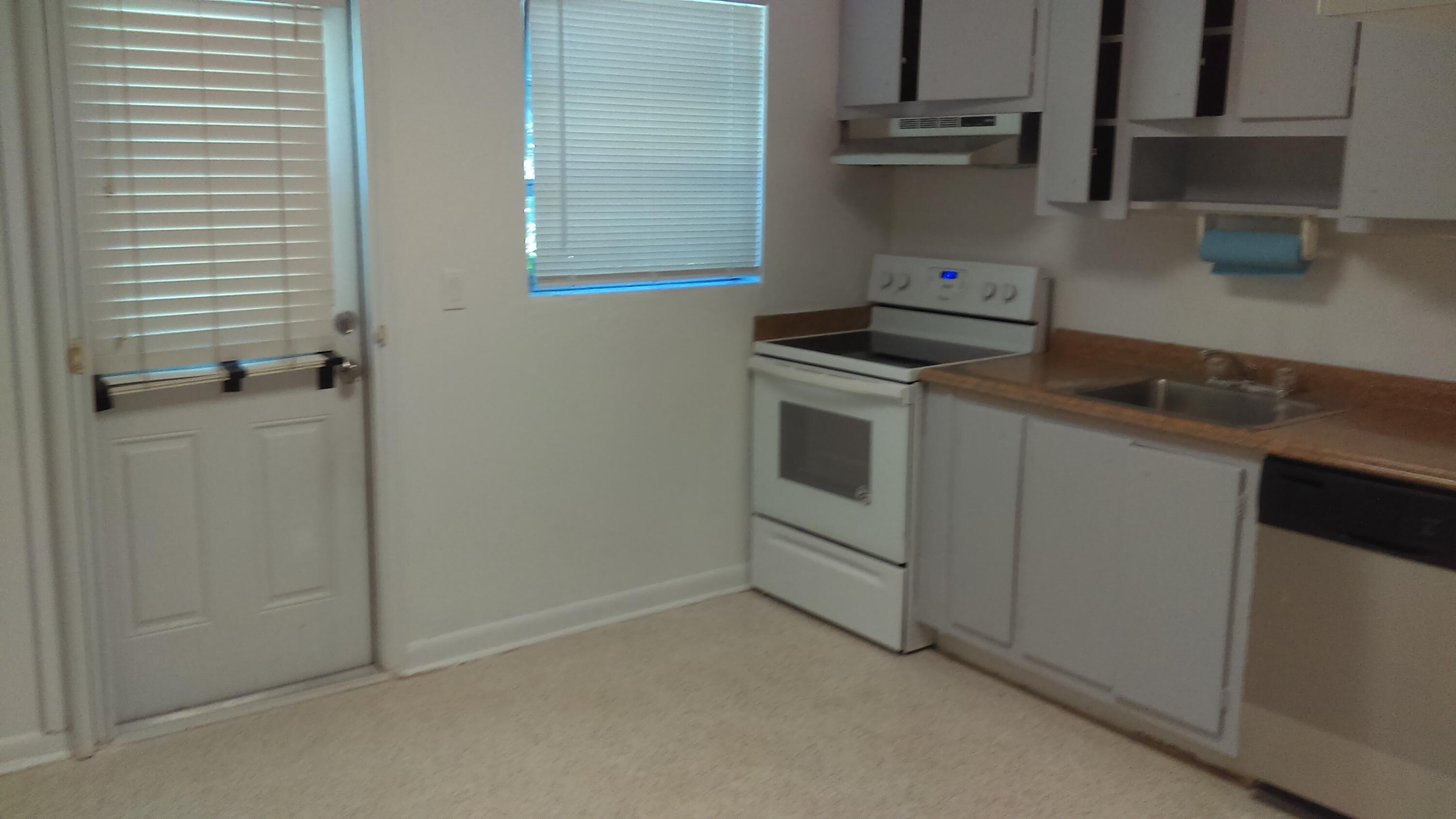 828 PROSPERITY FARMS Road, North Palm Beach, FL 33408, North Palm Beach - Photo 2