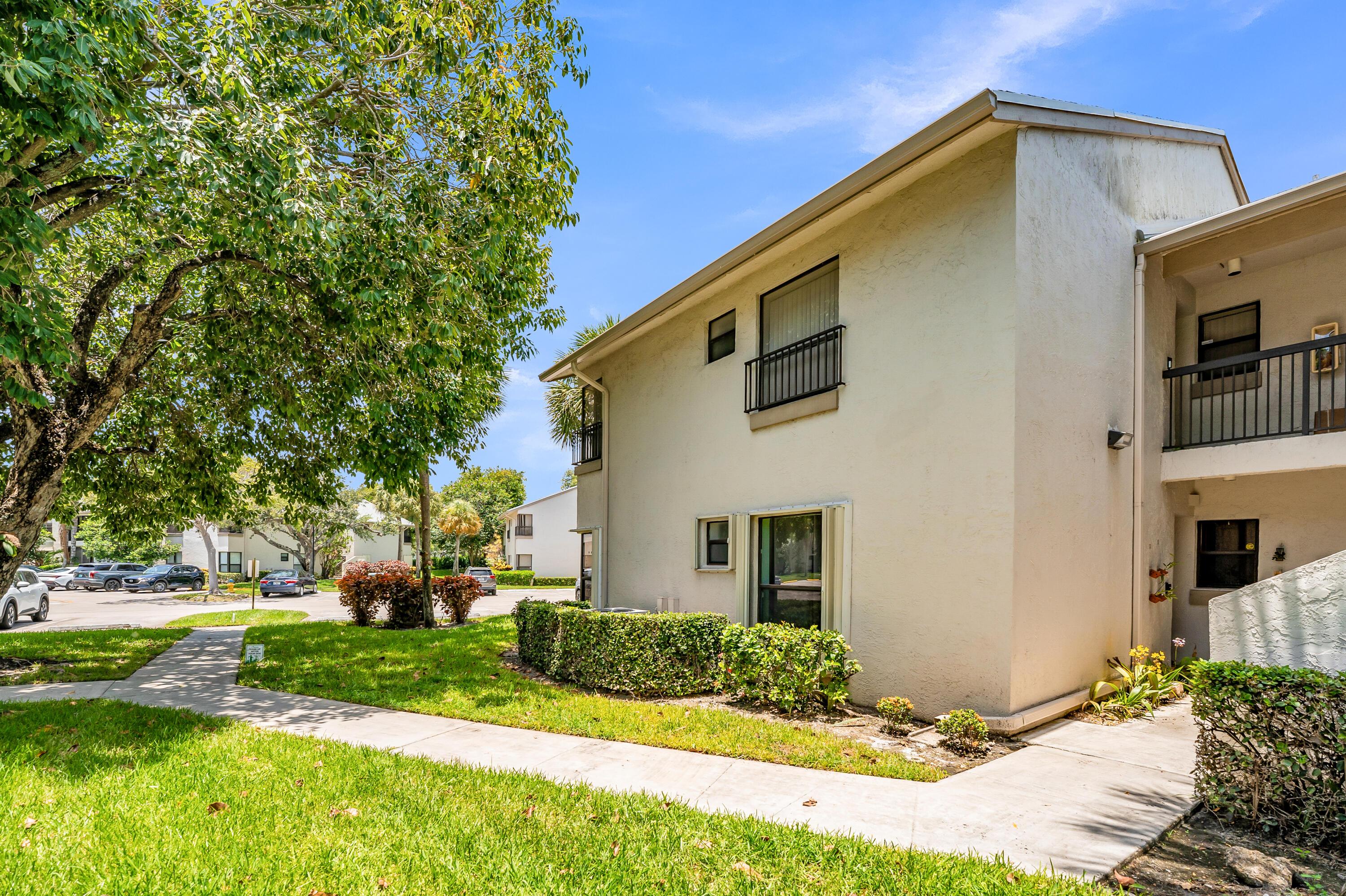 3729 NW 35th Street, Coconut Creek, FL 33066, Coconut Creek - Photo 4