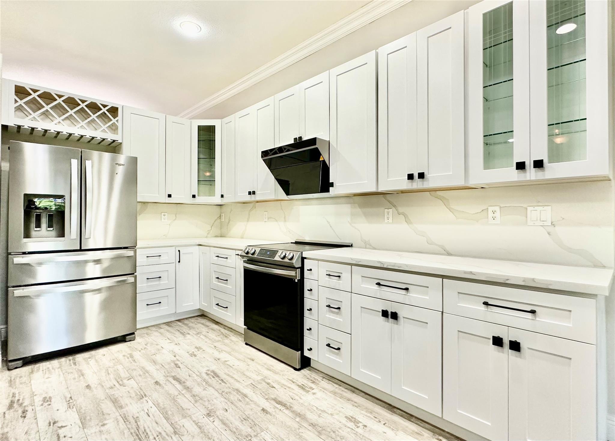 4109 W WHITEWATER Avenue, Weston, FL 33332, Weston - Photo 3