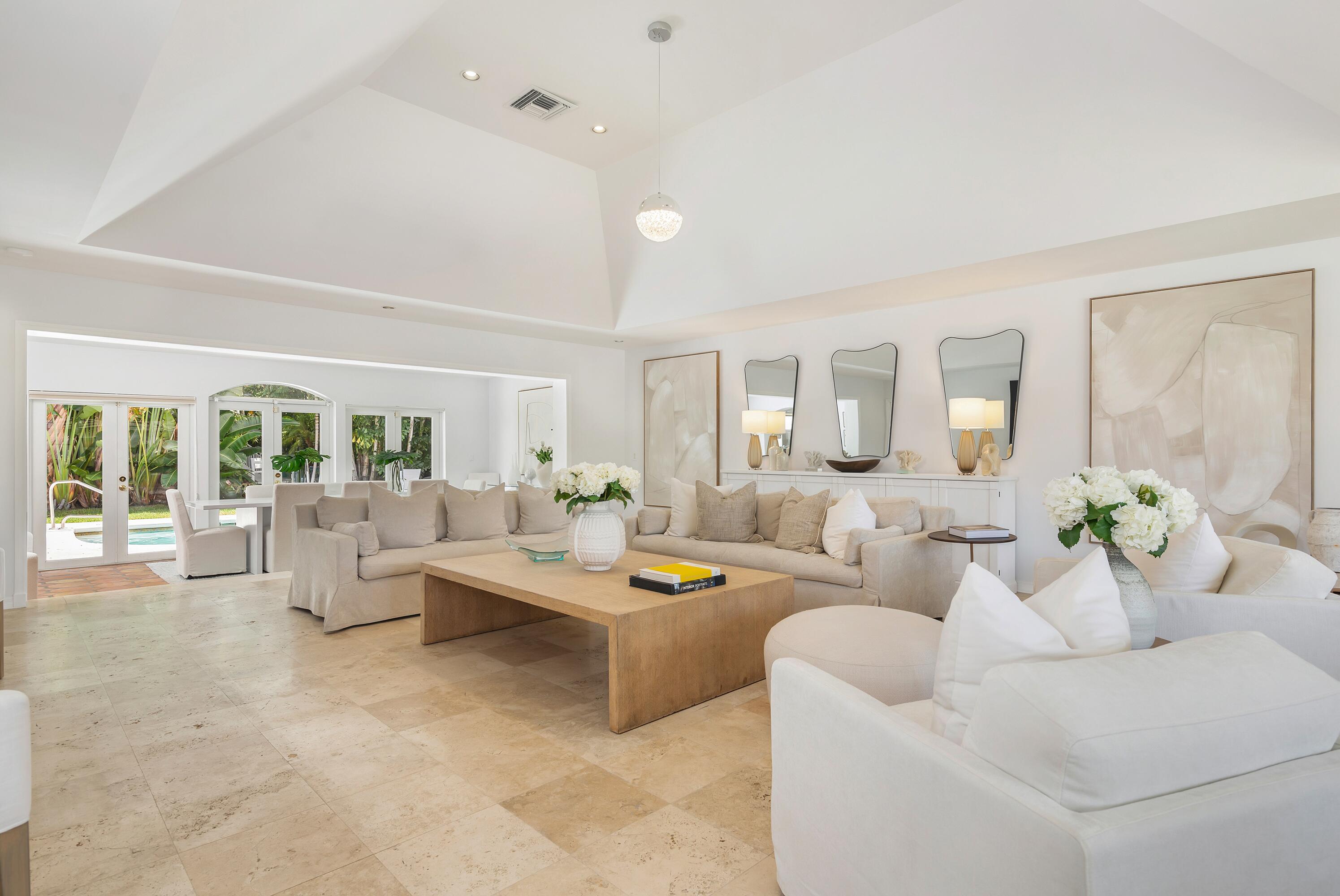 235 Ocean Terrace, Palm Beach, FL 33480, Palm Beach - Photo 3