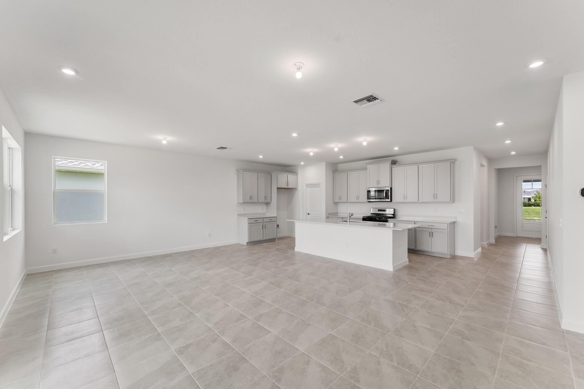 10952 SW Orana Drive, Port St. Lucie, FL 34987, Port St. Lucie - Photo 4