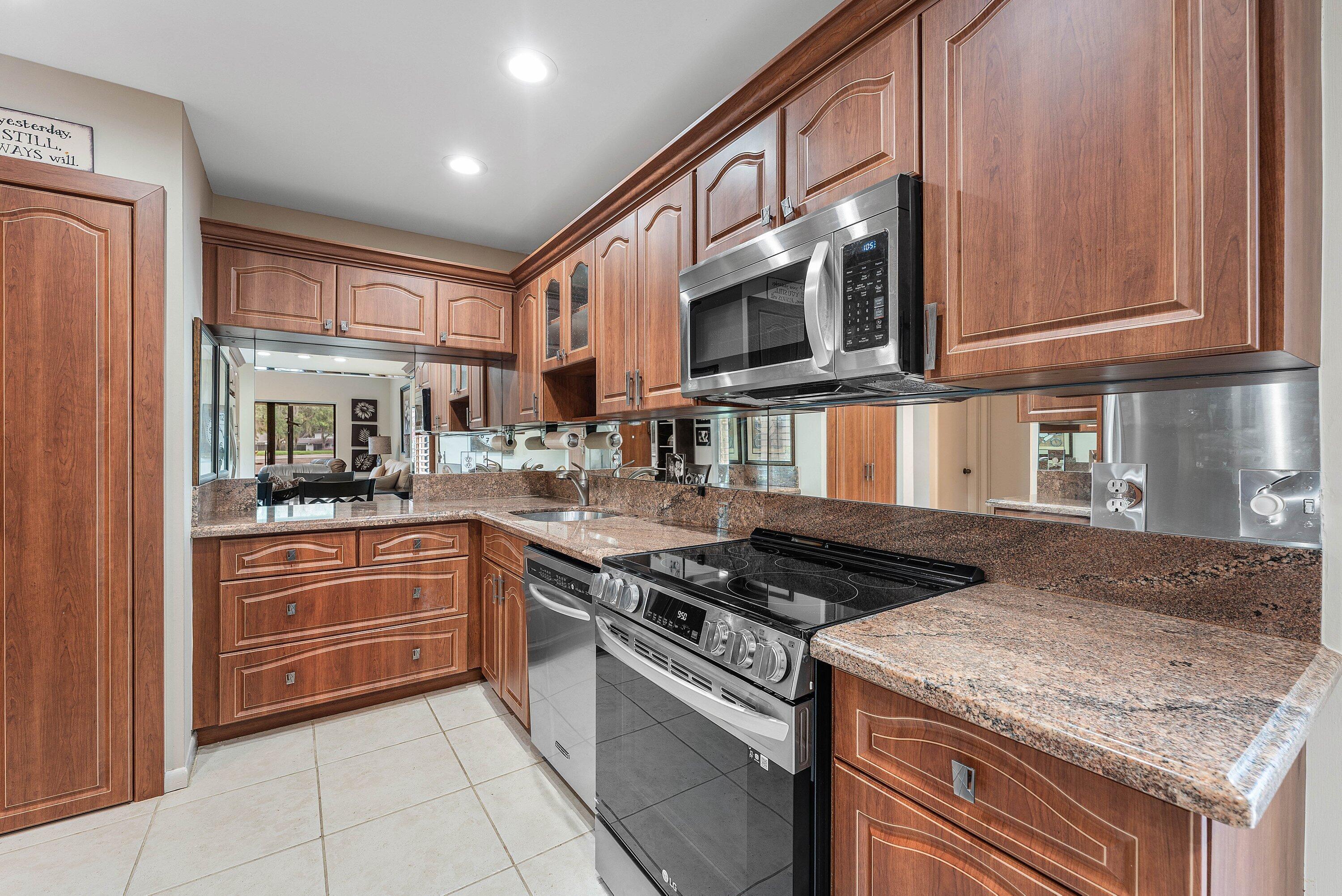 1 Stratford Drive E D, Boynton Beach, FL 33436, Boynton Beach - Photo 3