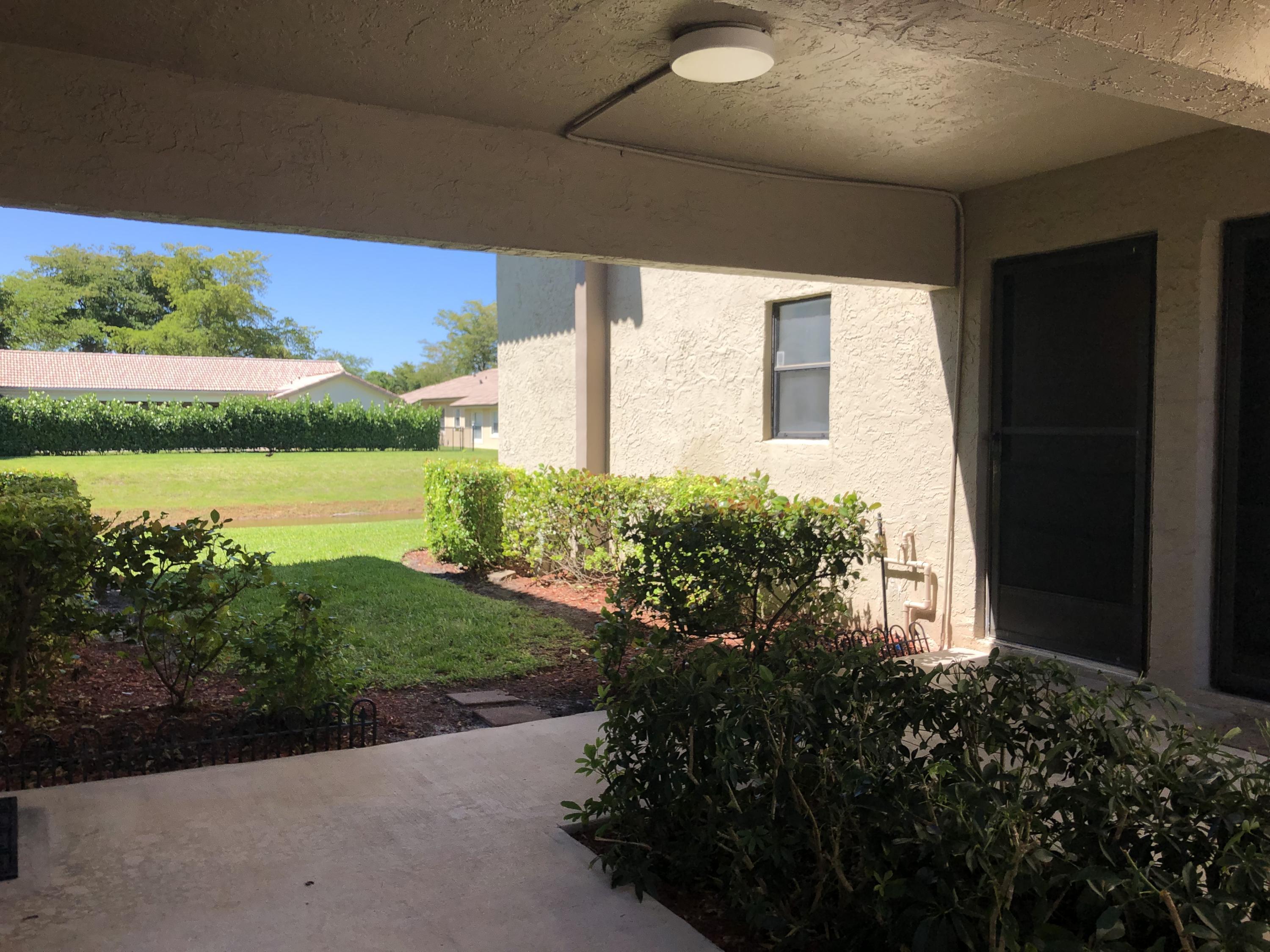 10714 Royal Palm Boulevard 4-2, Coral Springs, FL 33065, Coral Springs - Photo 2