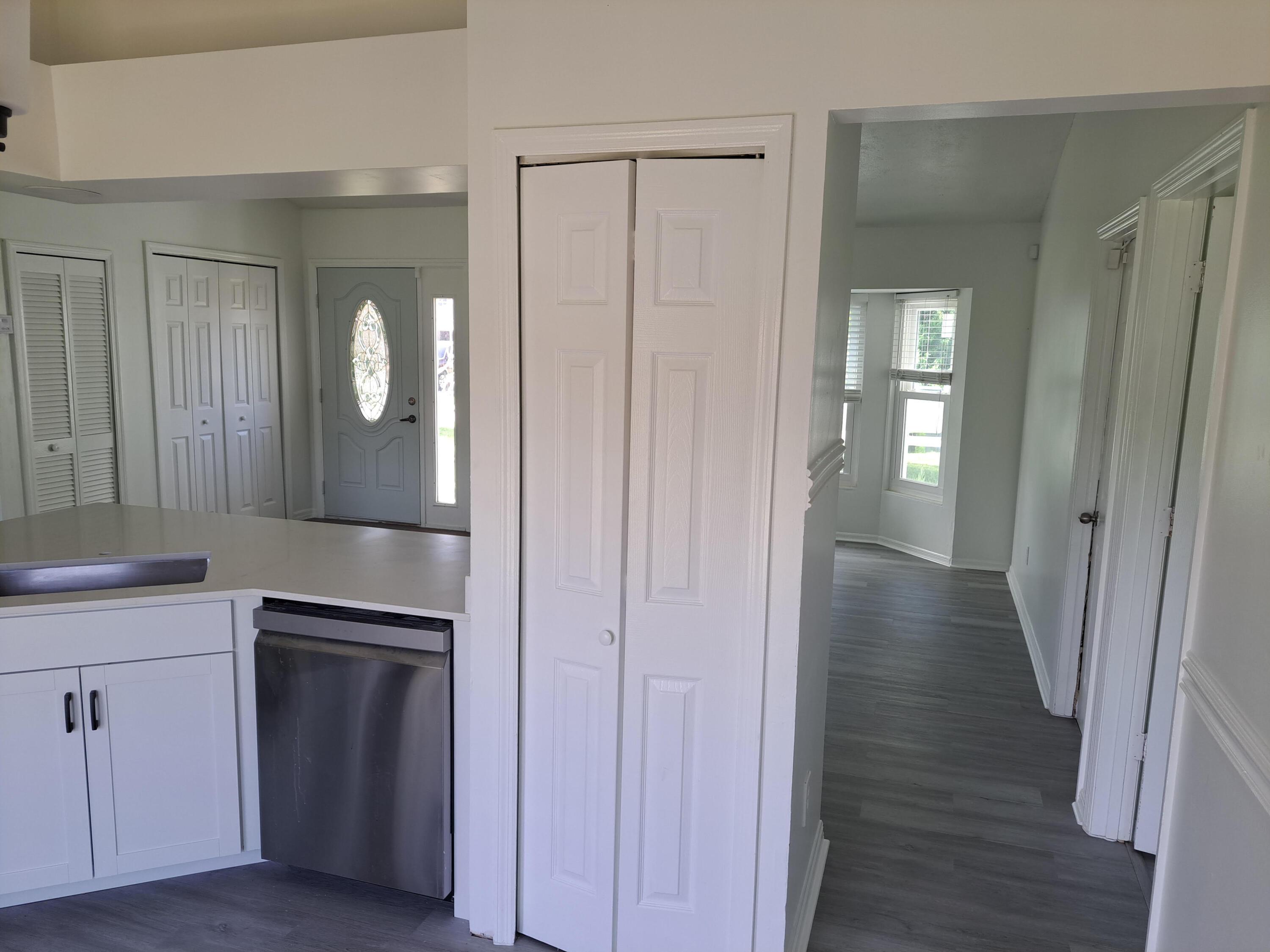 1032 SW Mataro Avenue, FL 34953, null - Photo 3
