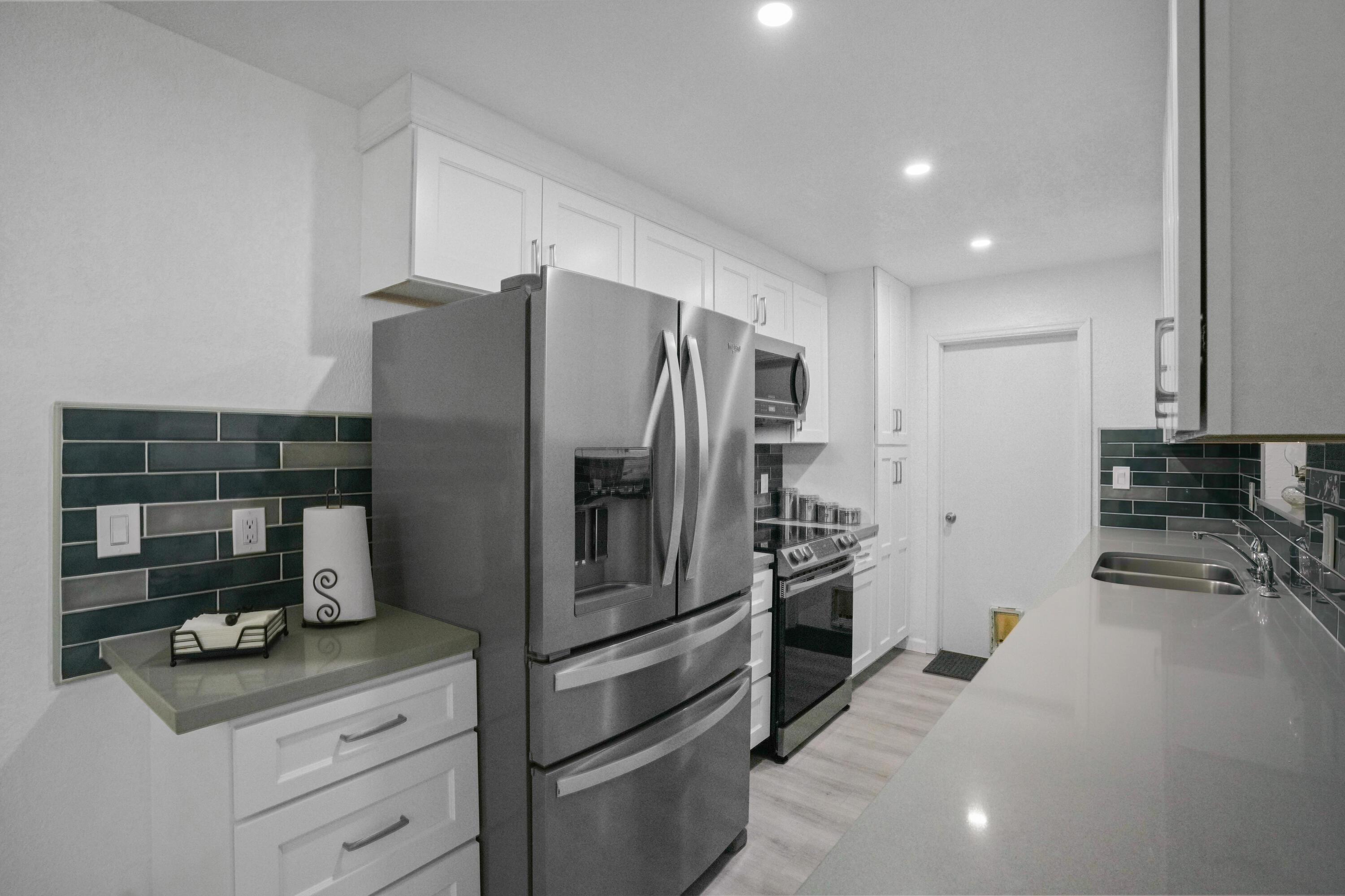 2270 SW 30TH Terrace, Fort Lauderdale, FL 33312, Fort Lauderdale - Photo 2