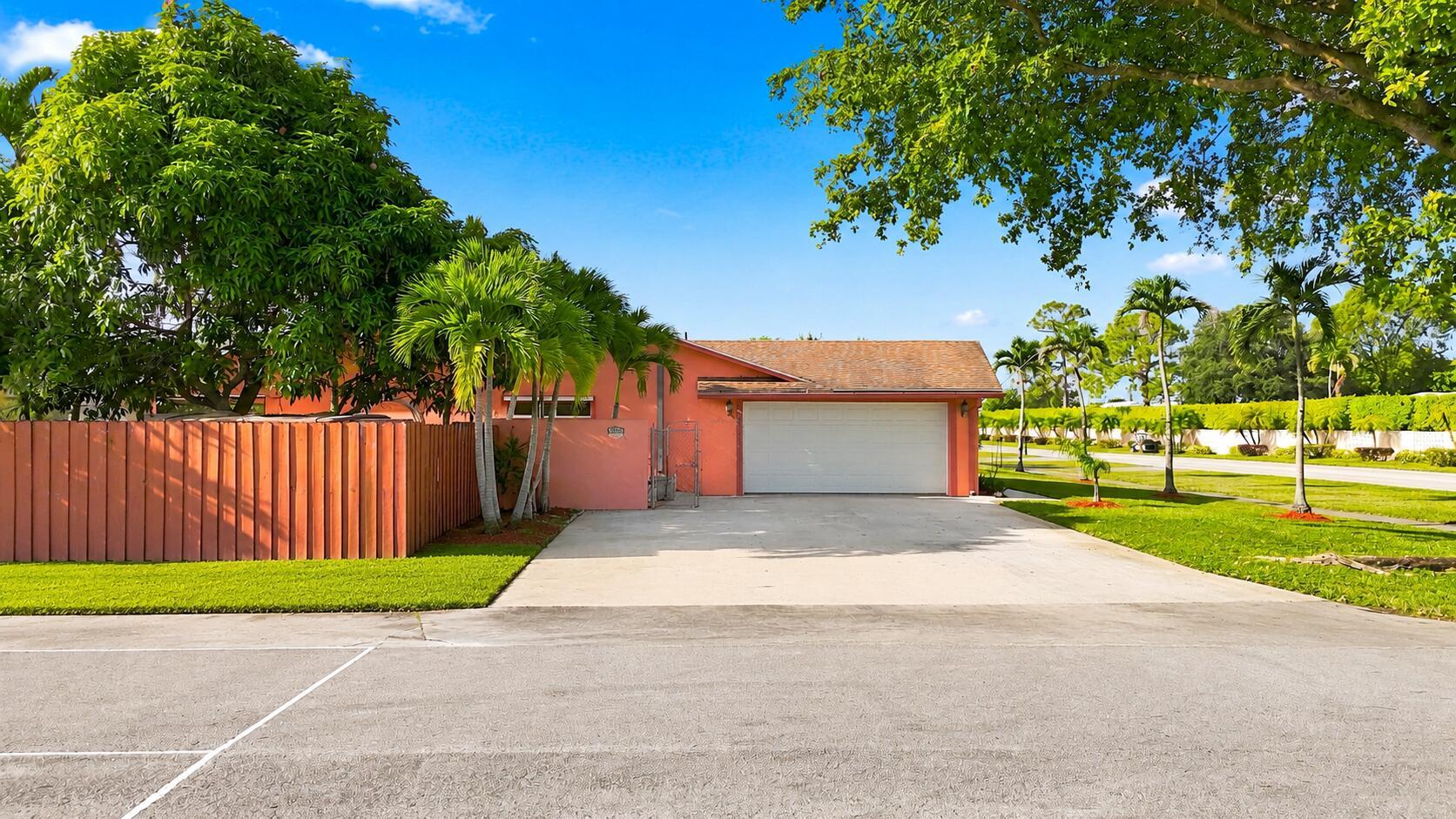 3768 Pinehurst Drive, Lake Worth, FL 33467, Lake Worth - Photo 5