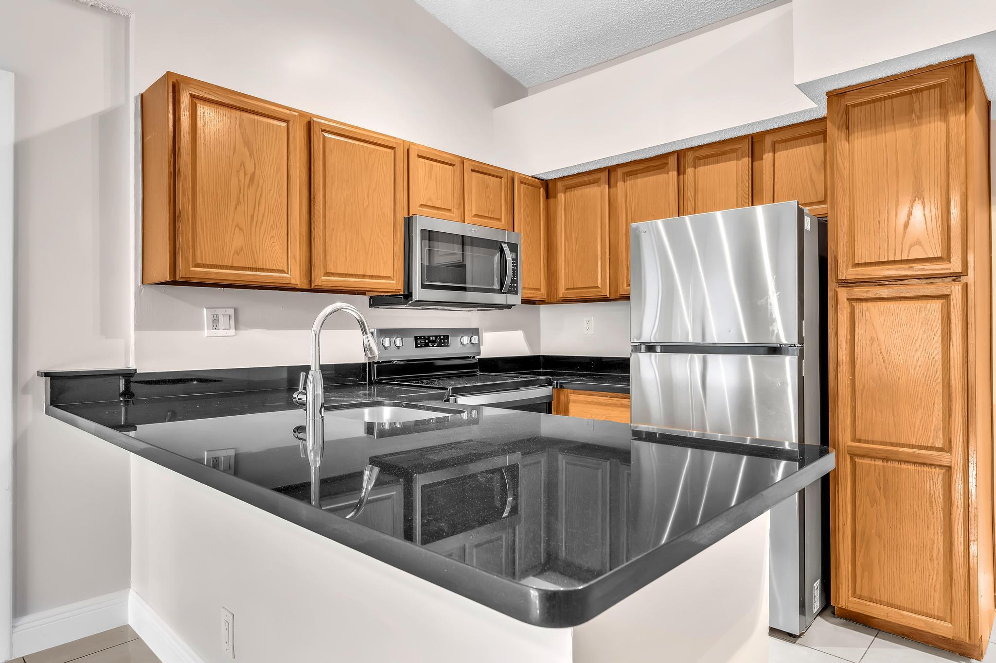 601 LYONS Road 7201, Coconut Creek, FL 33063, Coconut Creek