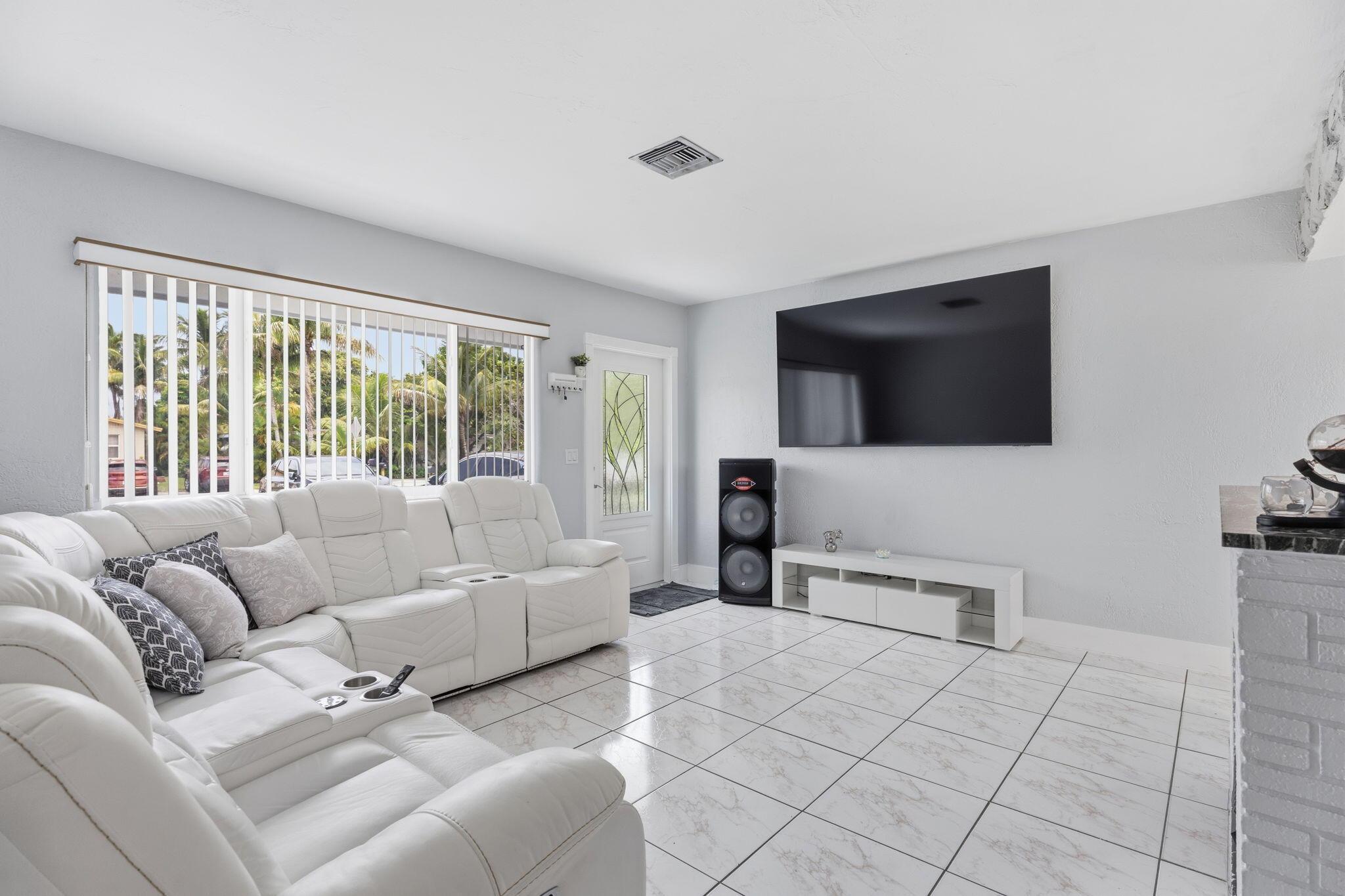 6273 SW 25TH Street, Miramar, FL 33023, Miramar - Photo 4